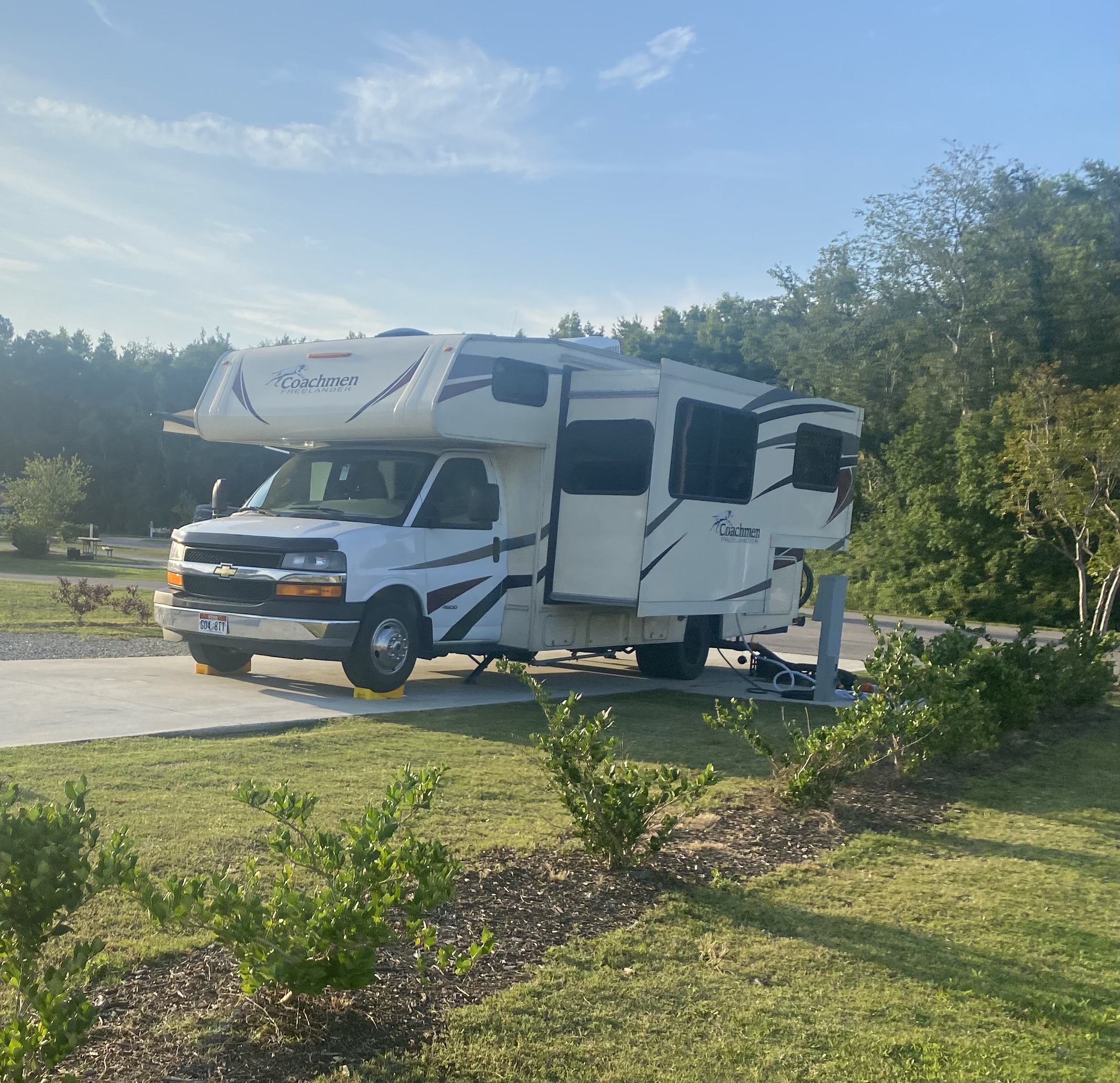 2019 Forest River Coachmen Freelander - Great for Couples and Families