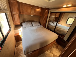 Forest River Coachmen Leprechaun 2014