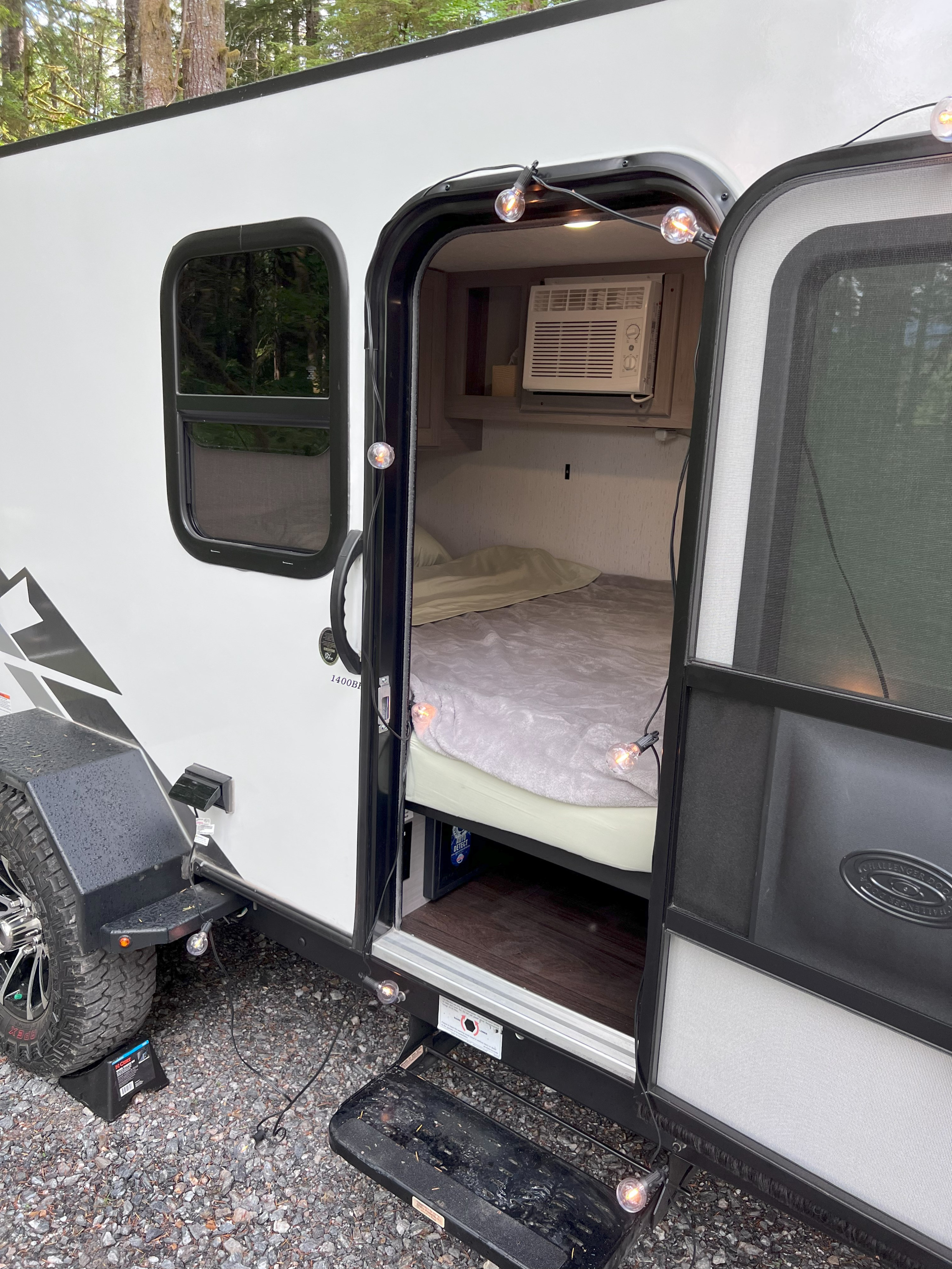 Travel trailer RV Rental 