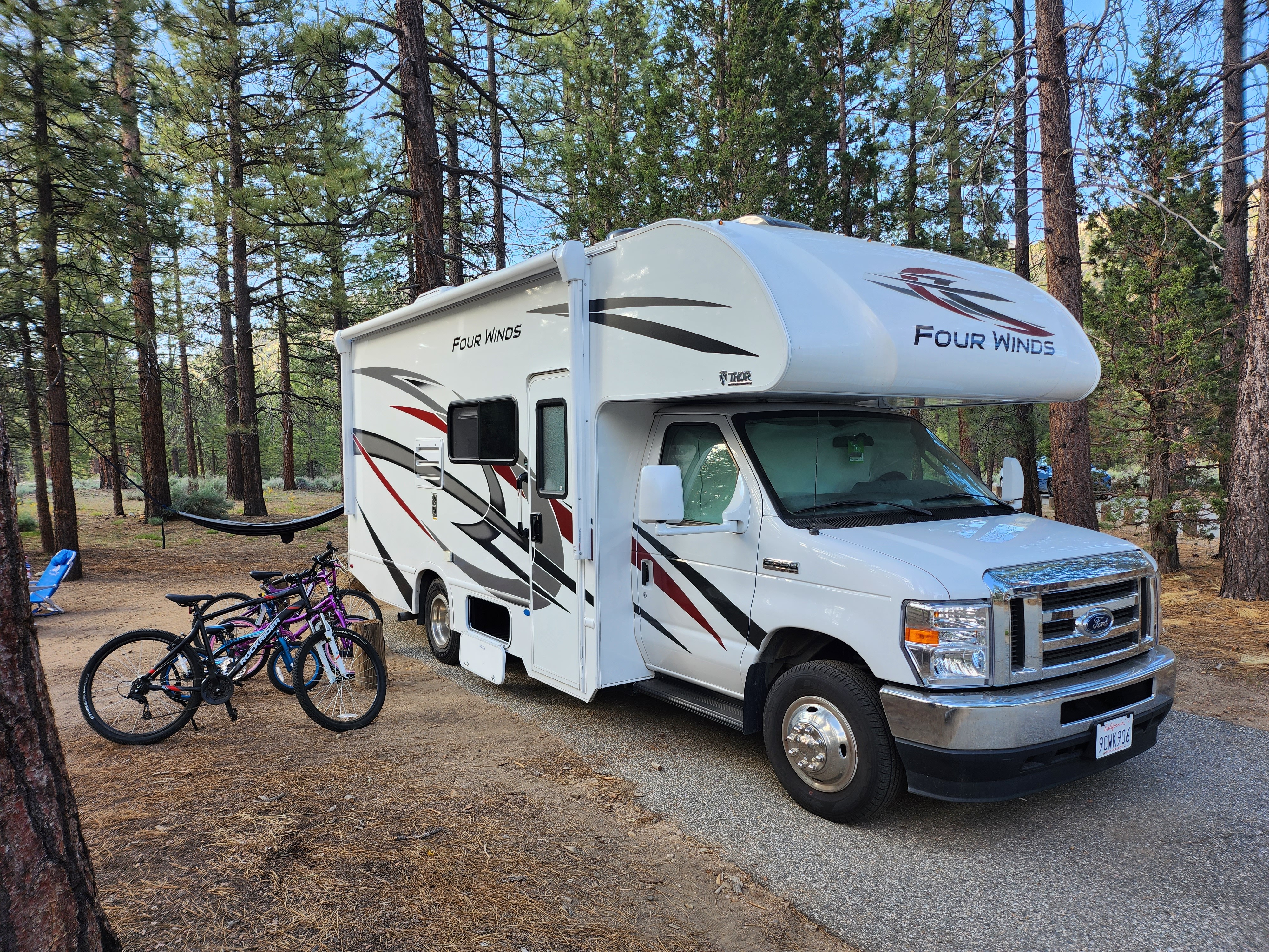 Rent A Class C X-Large Motorhome, Fraserway RV Rentals