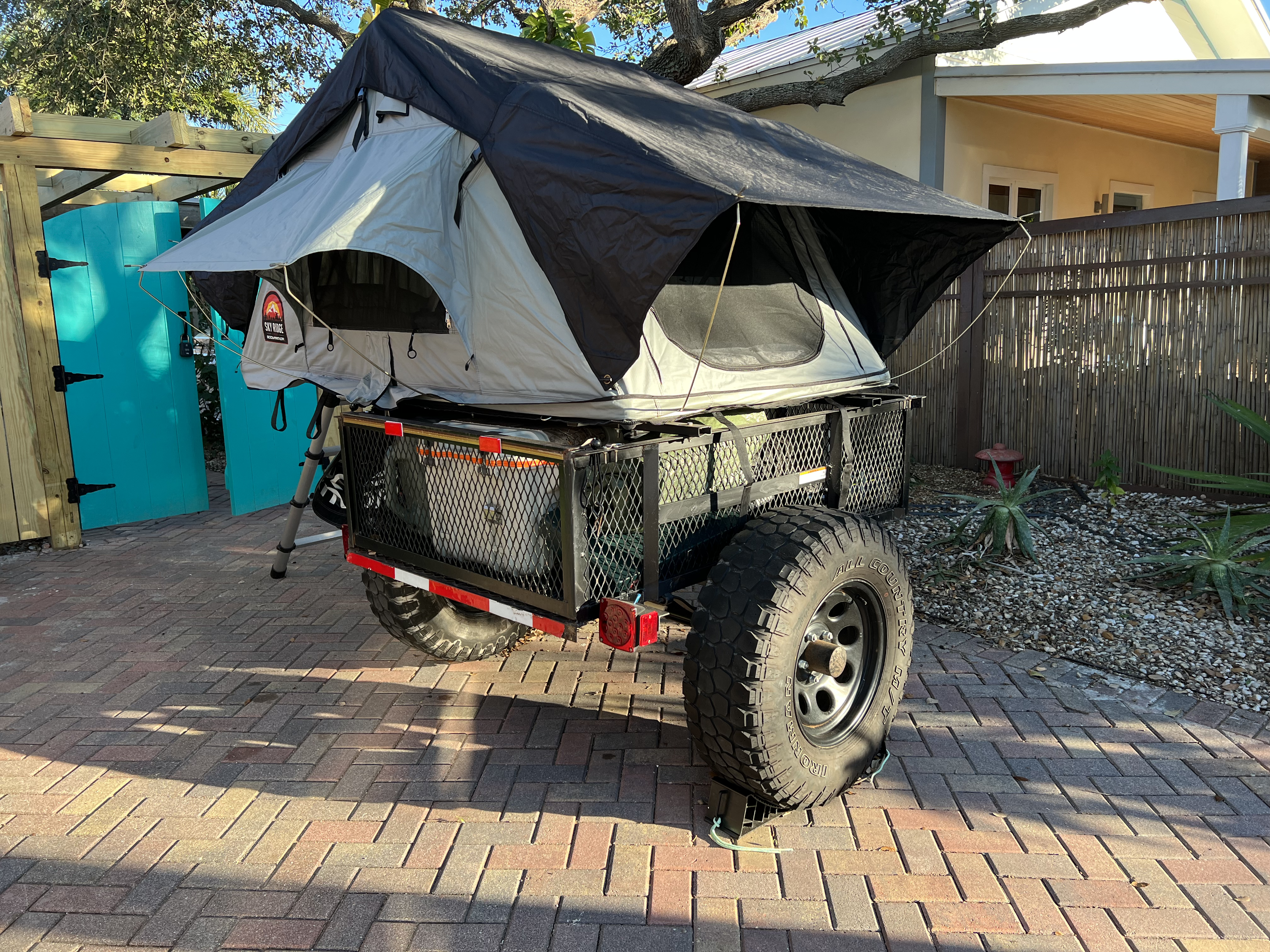 Folding trailer RV Rental 