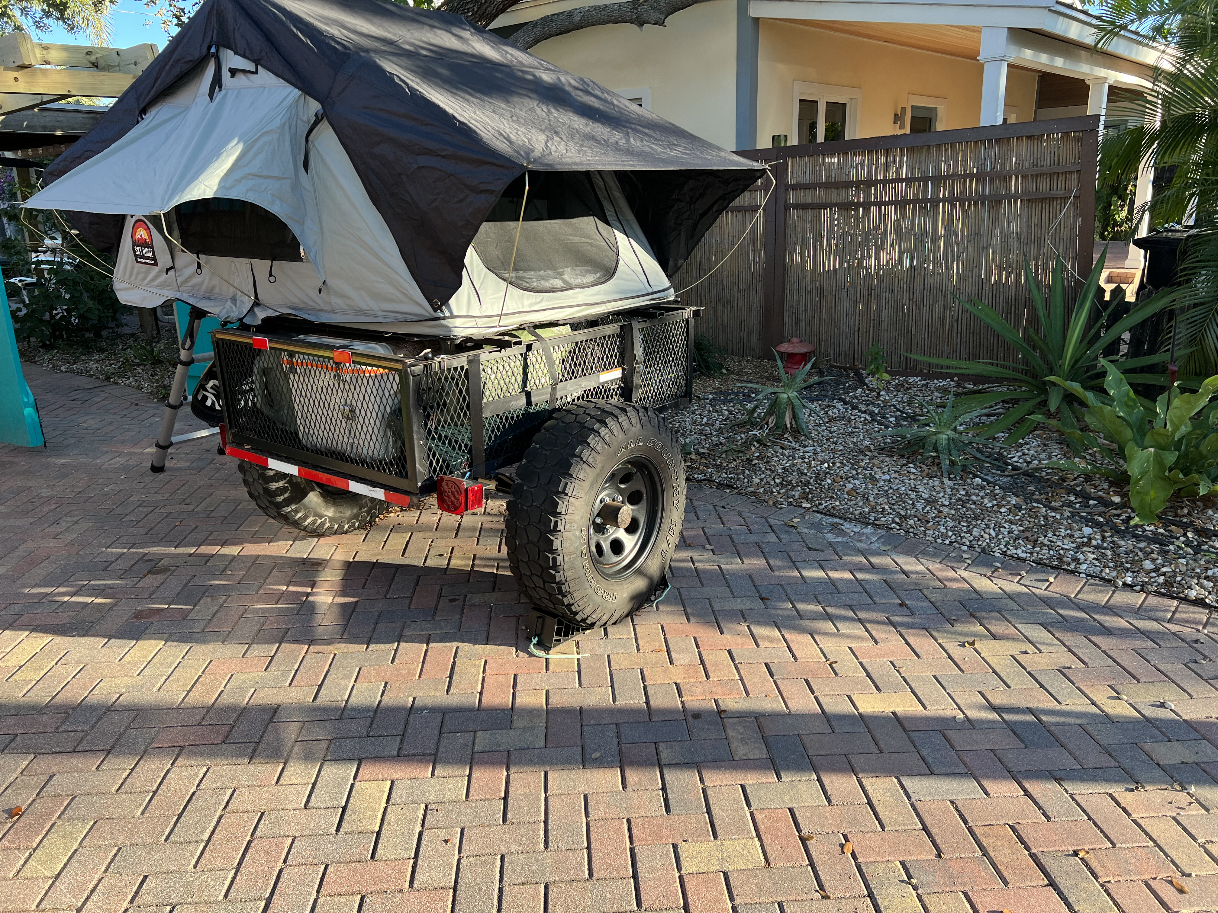 Folding trailer RV Rental 