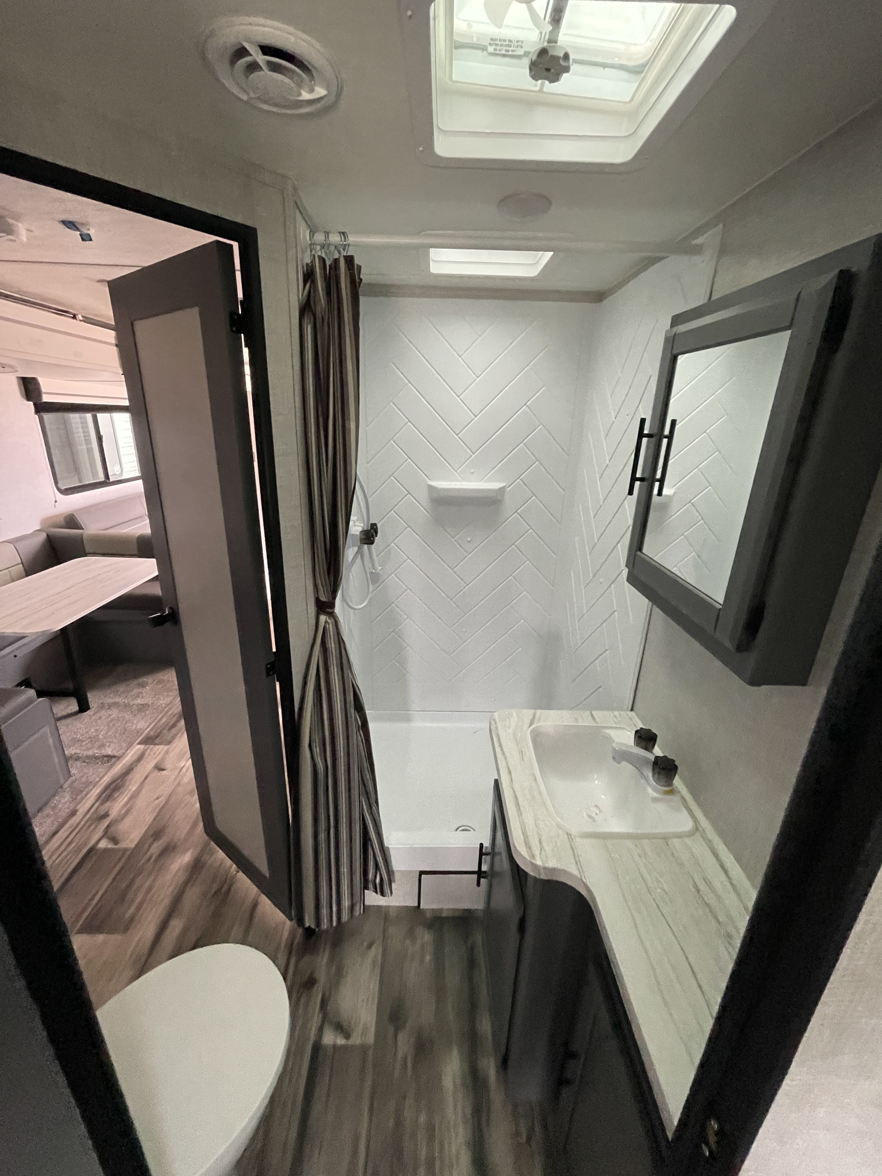 Travel trailer RV Rental 
