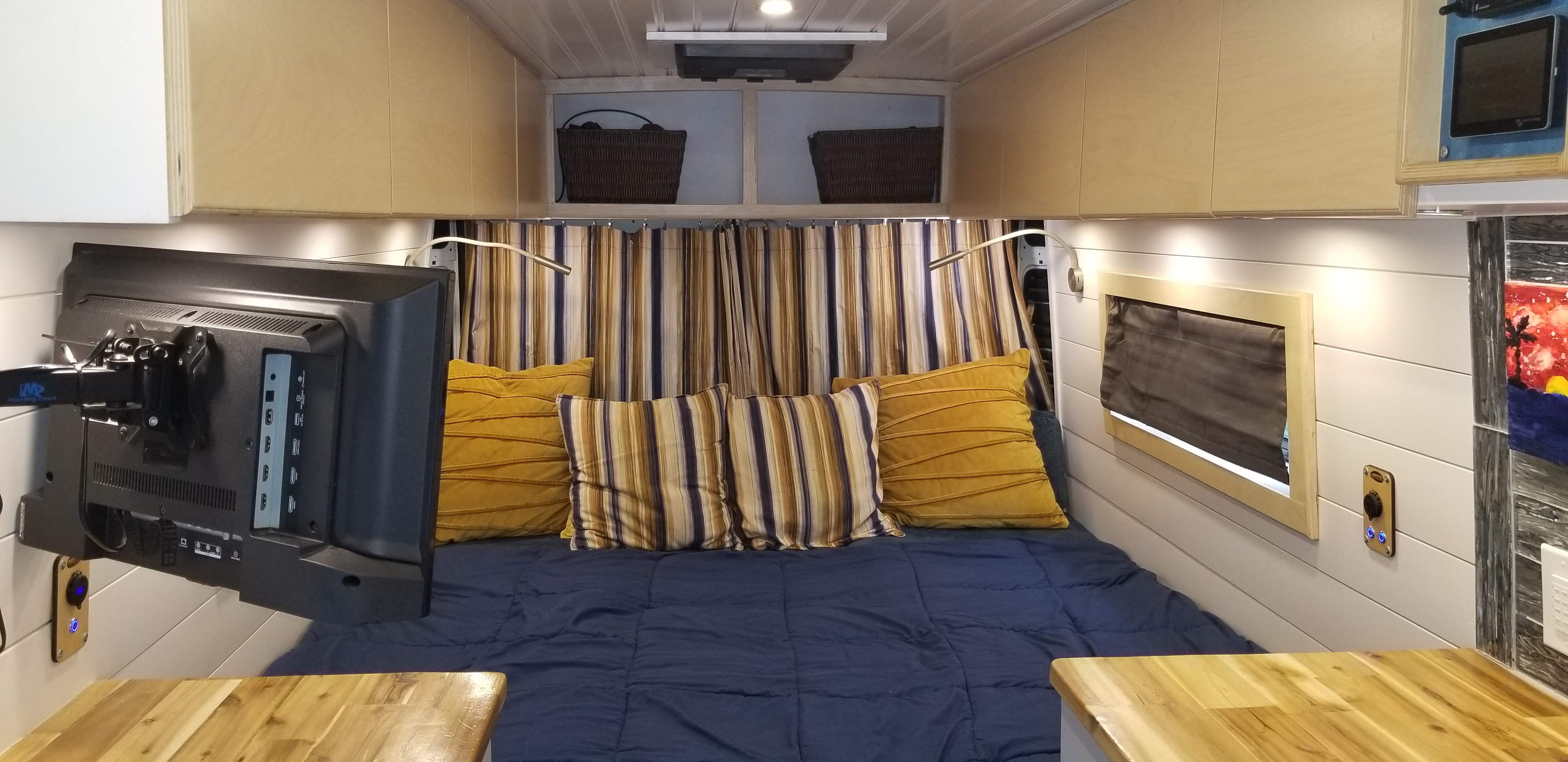 Camper van RV Rental 