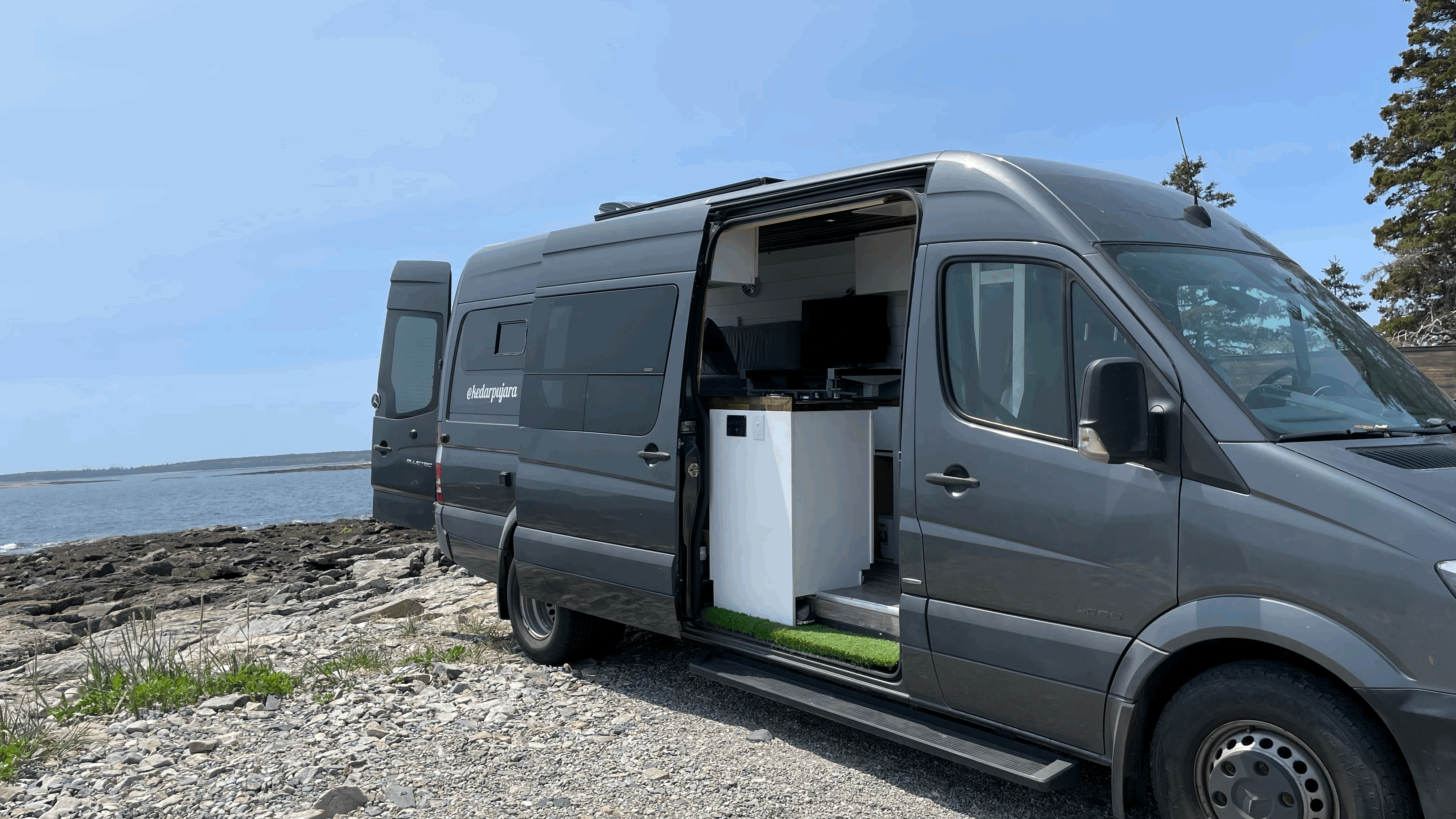 Camper van RV Rental 