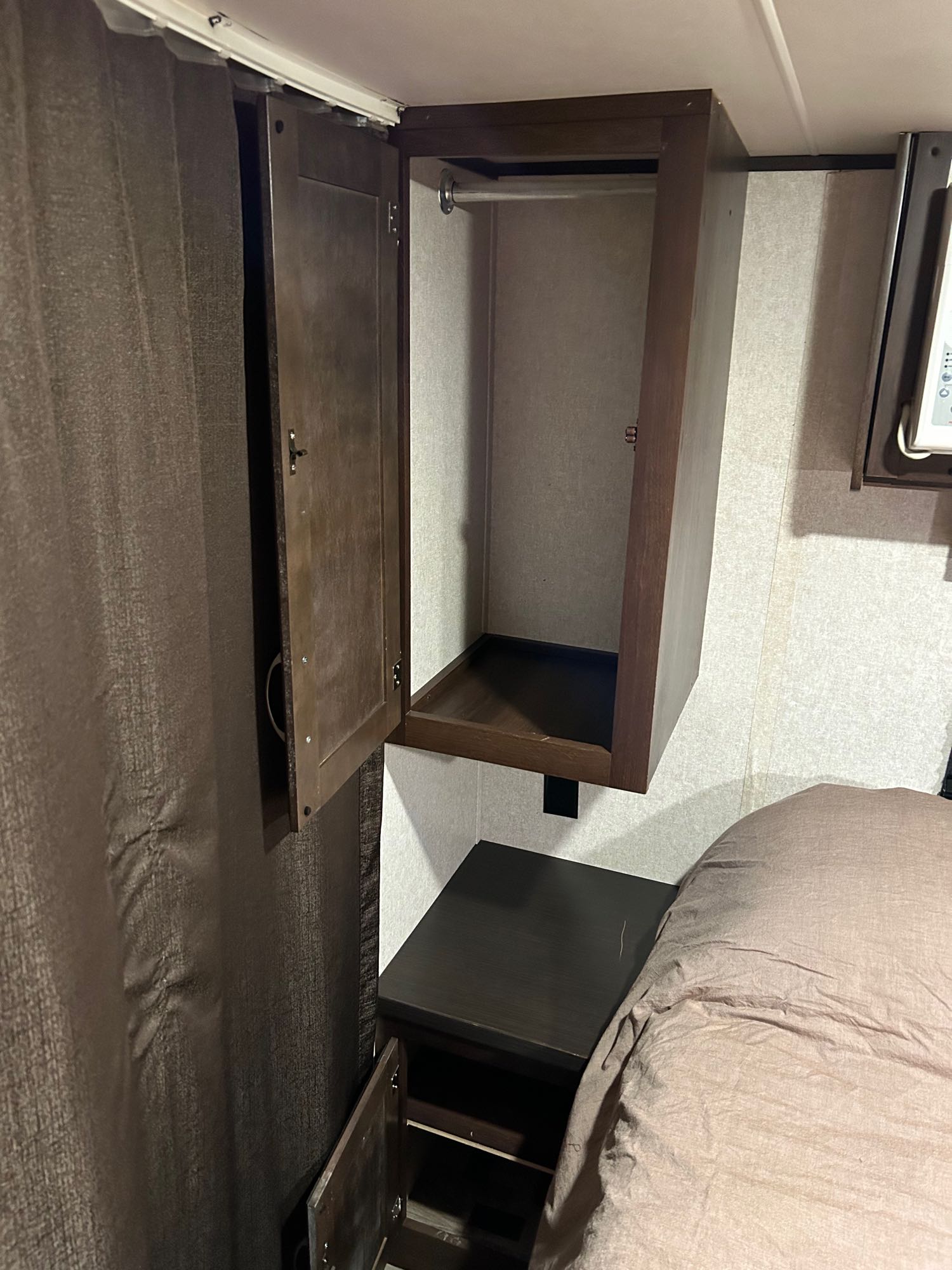 Travel trailer RV Rental 