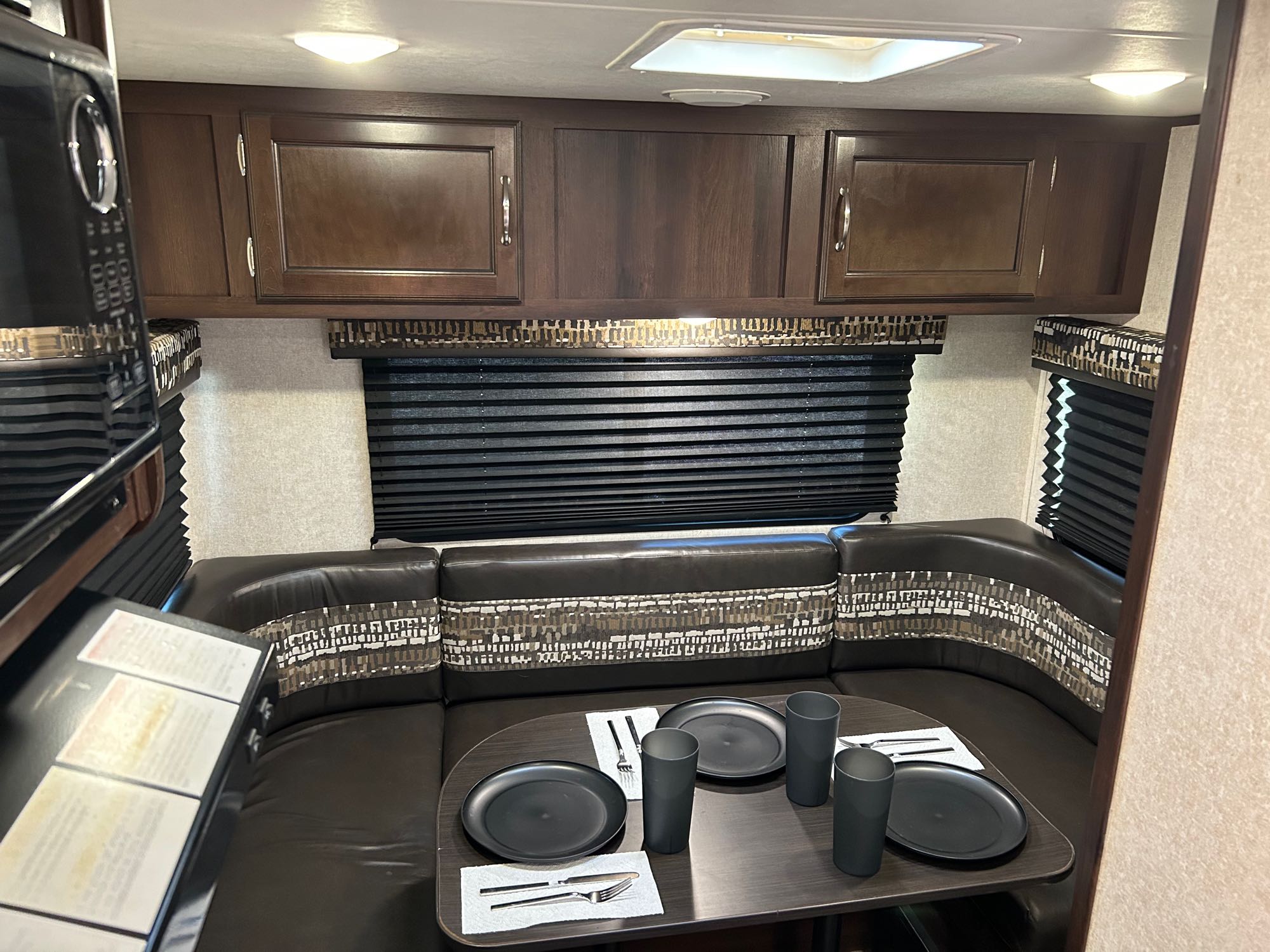 Travel trailer RV Rental 