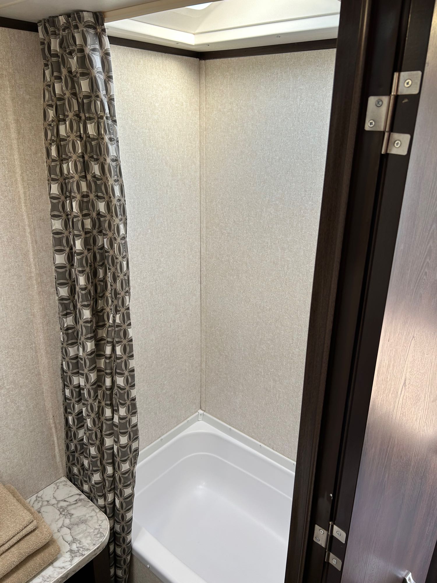 Travel trailer RV Rental 