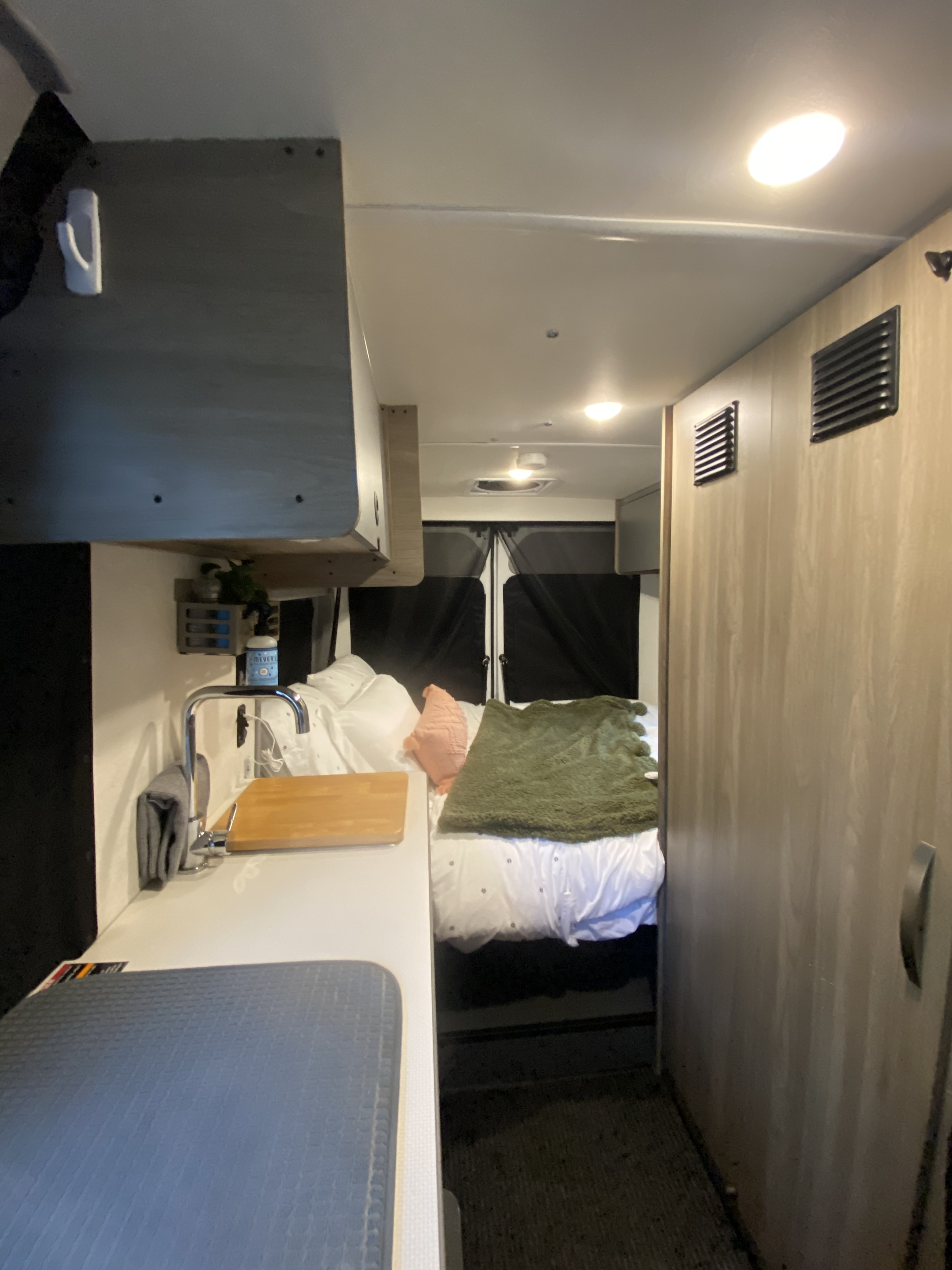 Winnebago Solis 2021