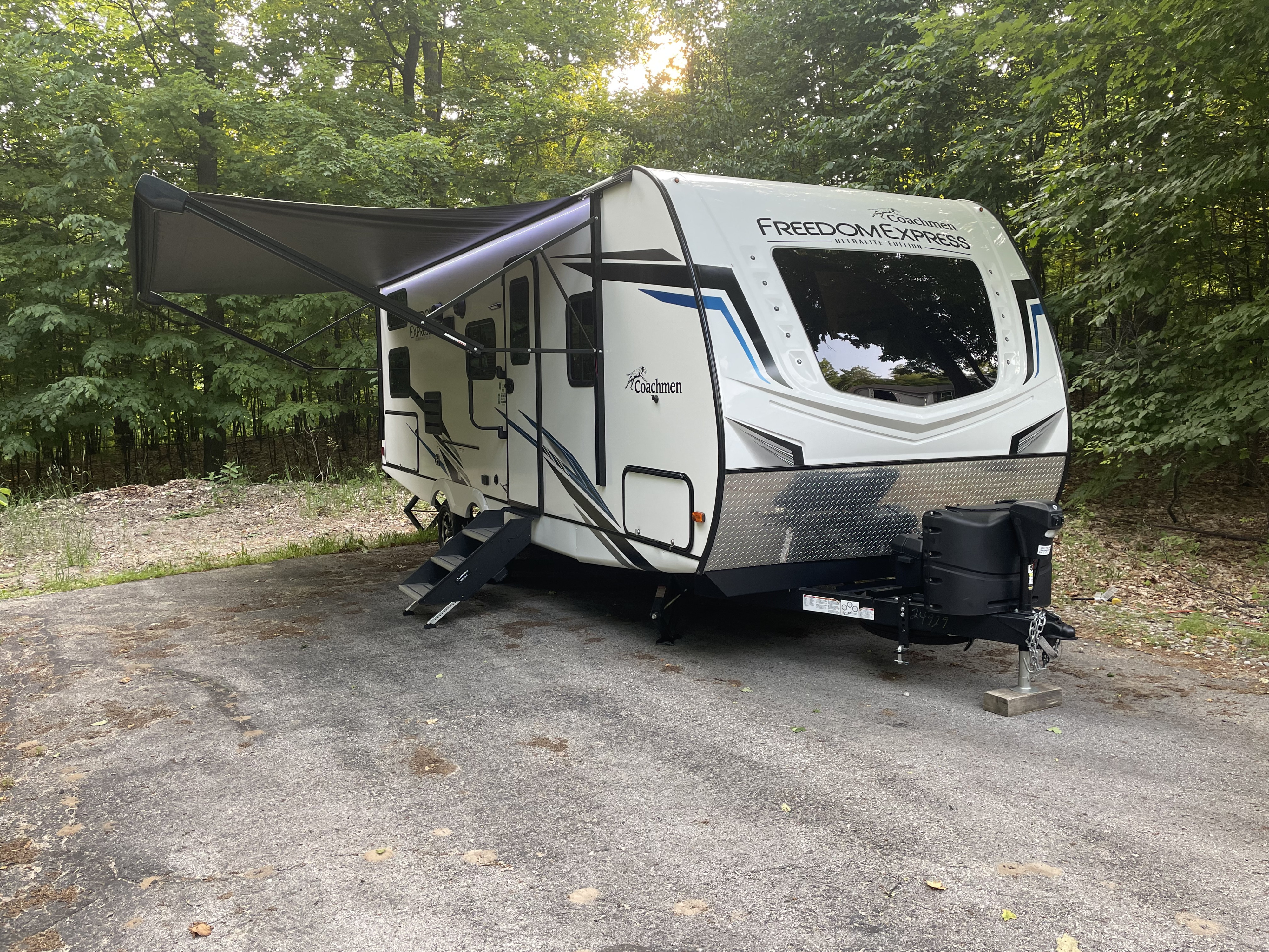 2022 Coachmen Freedom Express