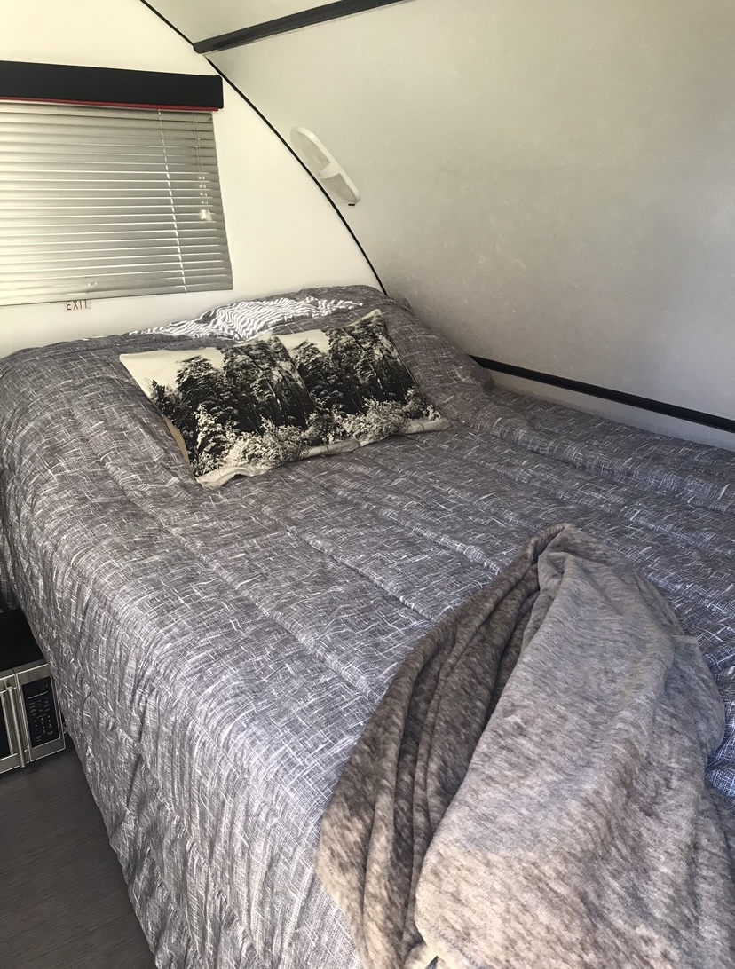 Keystone RV Hobbi Toy Hauler 2006