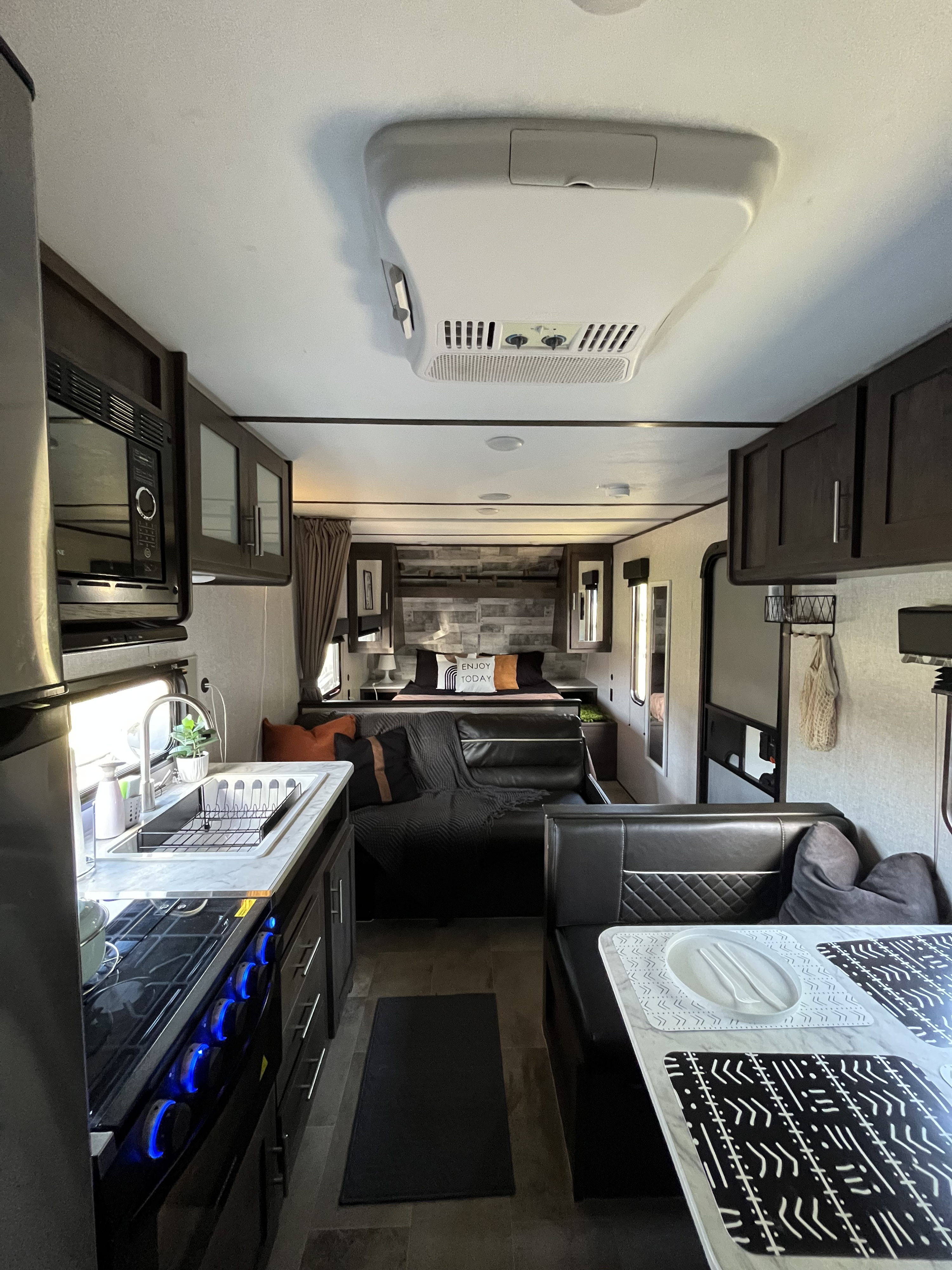 Travel trailer RV Rental 