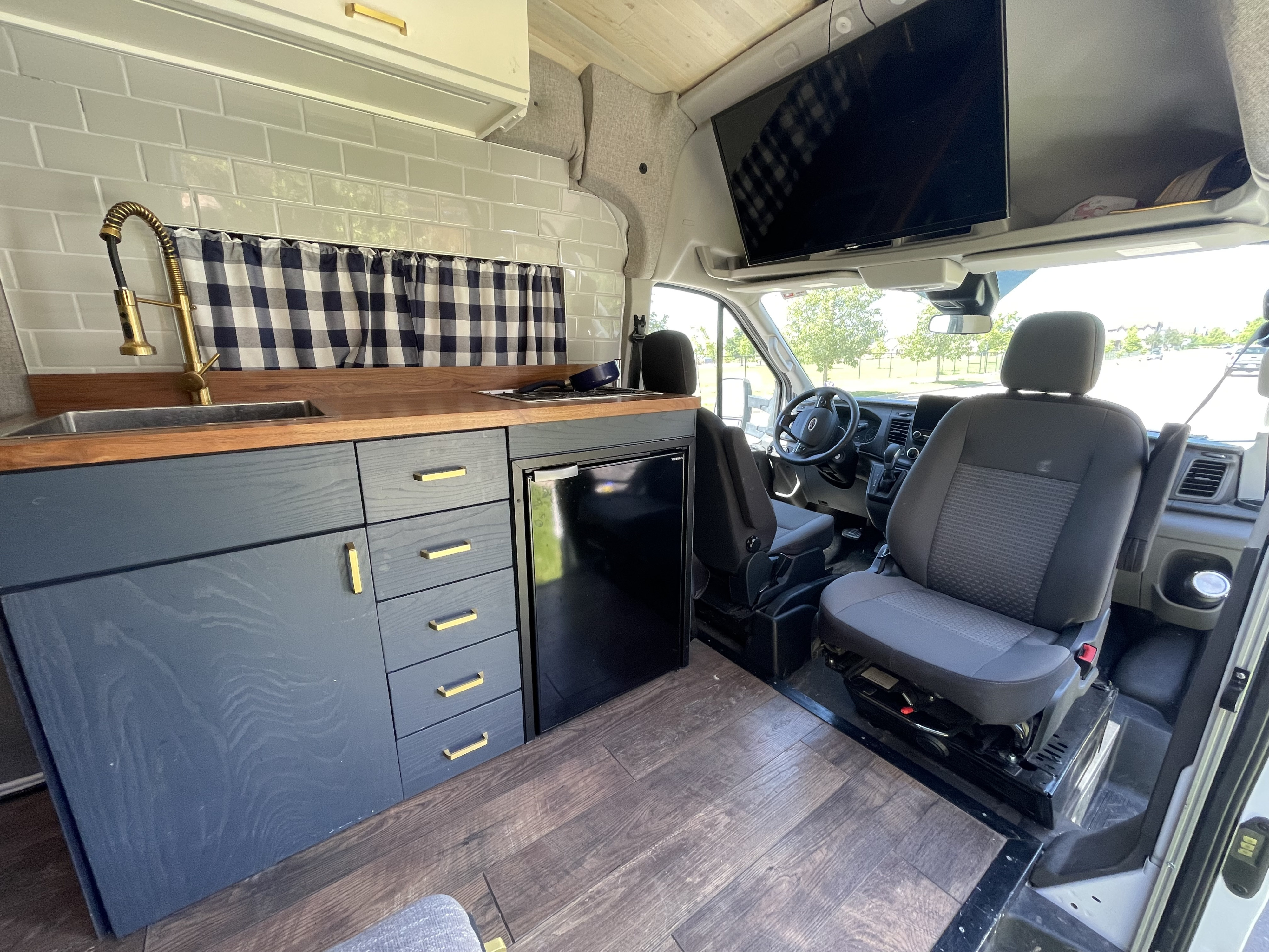 Camper van RV Rental 