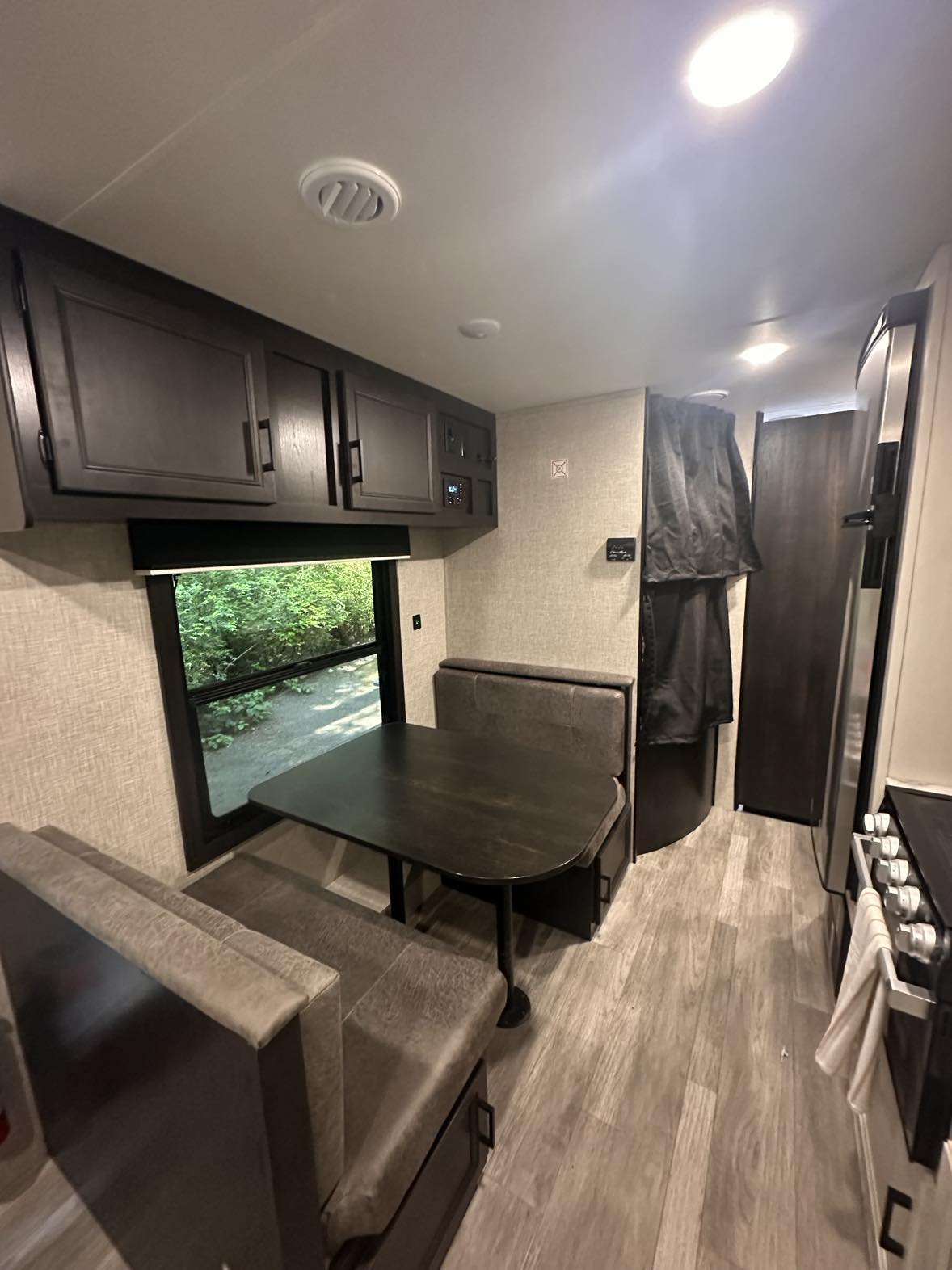 Travel trailer RV Rental 