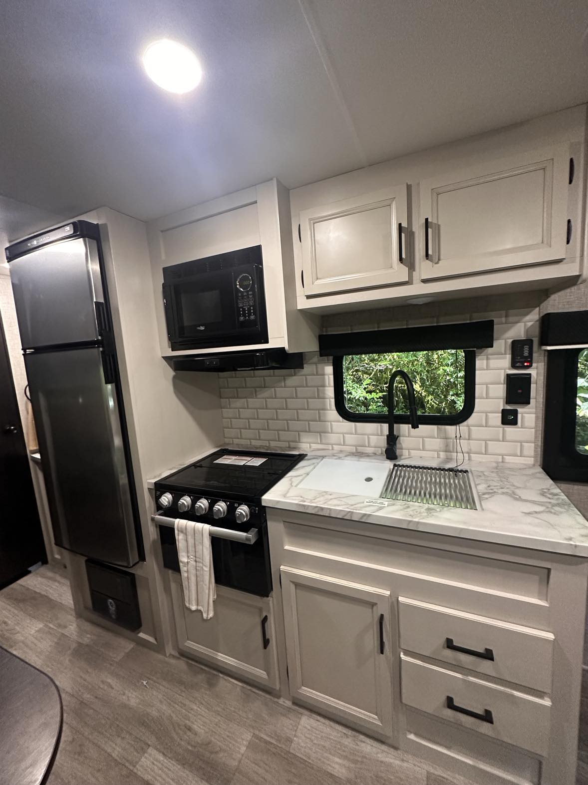 Travel trailer RV Rental 