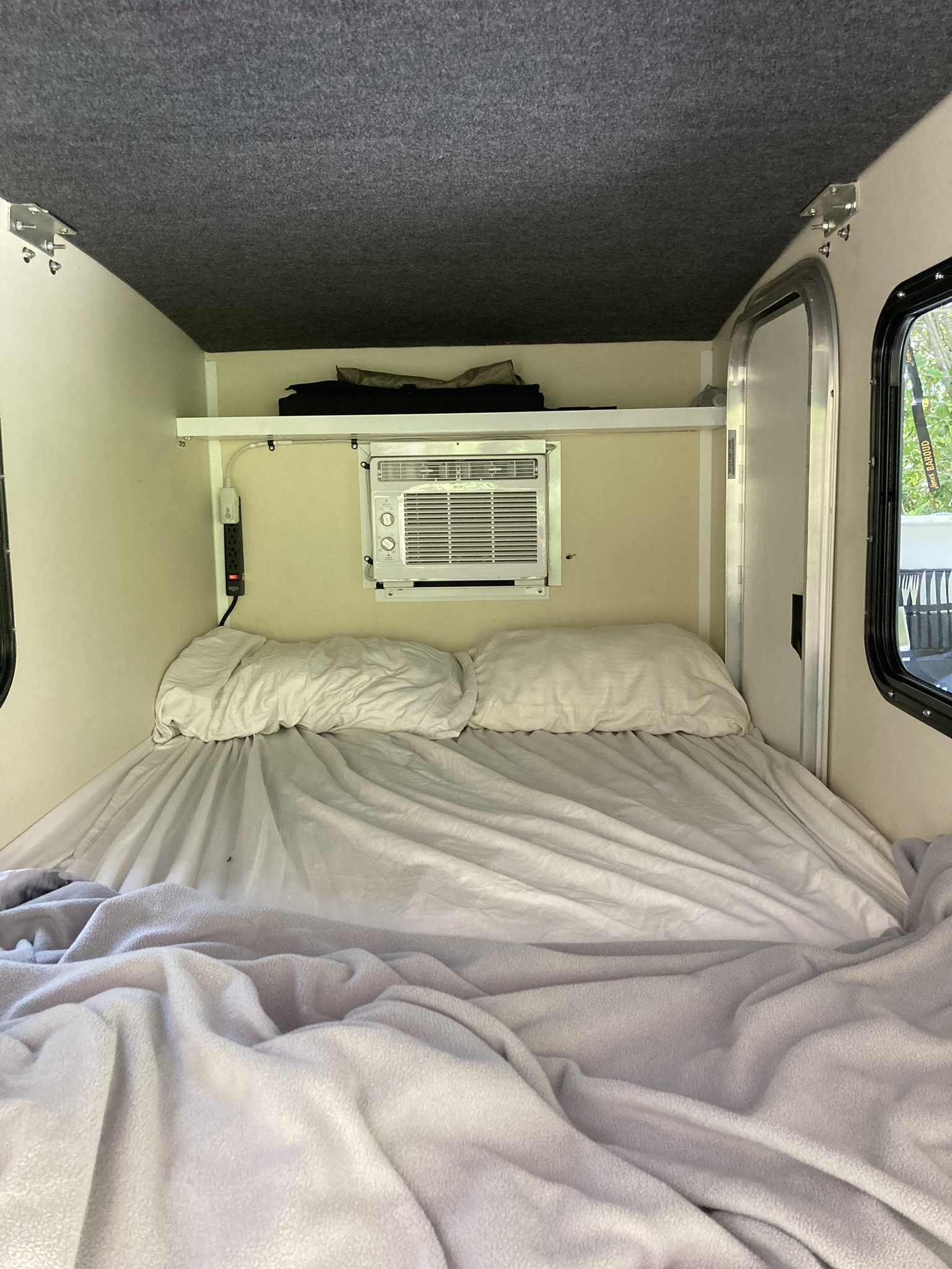 Travel trailer RV Rental 