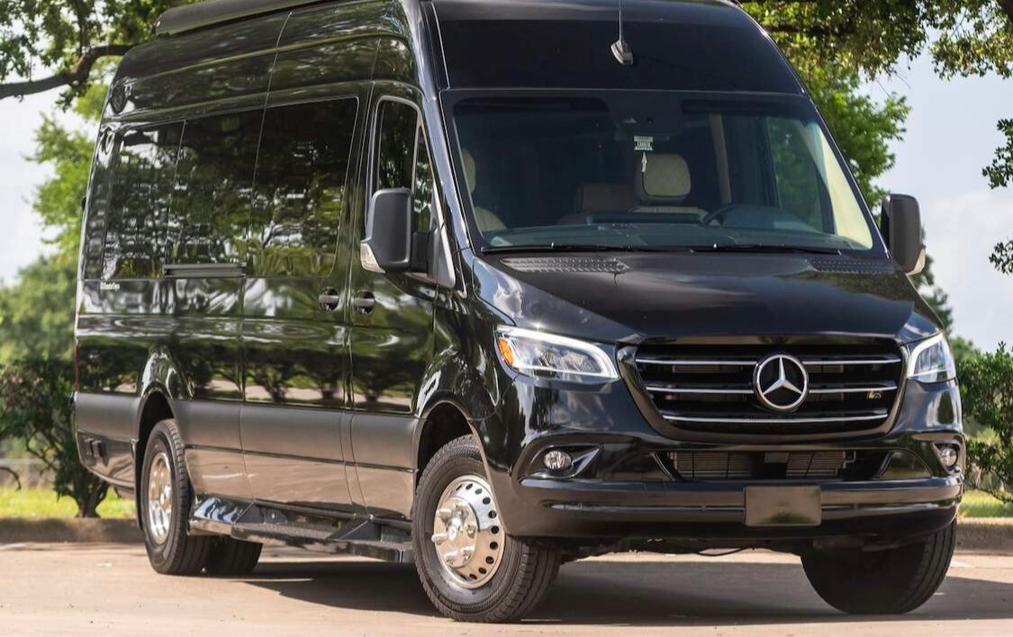 GORGEOUS!!  2019 Ultimate Toys Ultimate Presidential Sprinter