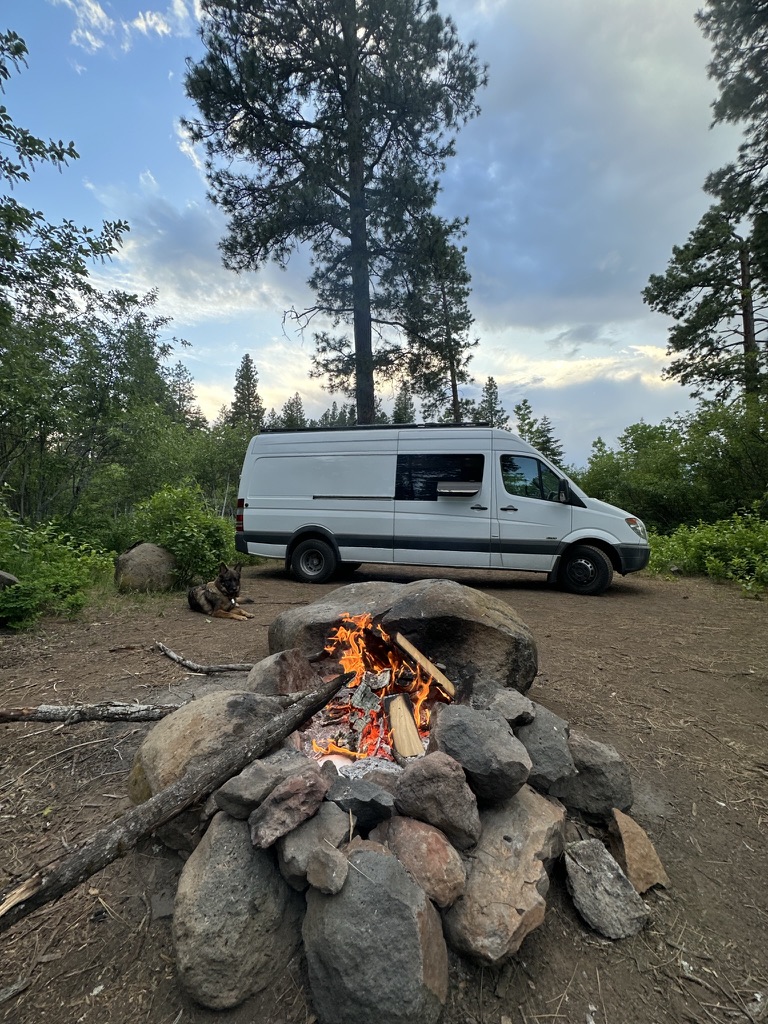 THE WINDED SPRINTER - Highway Cruiser, Dog Friendly, Solar Power