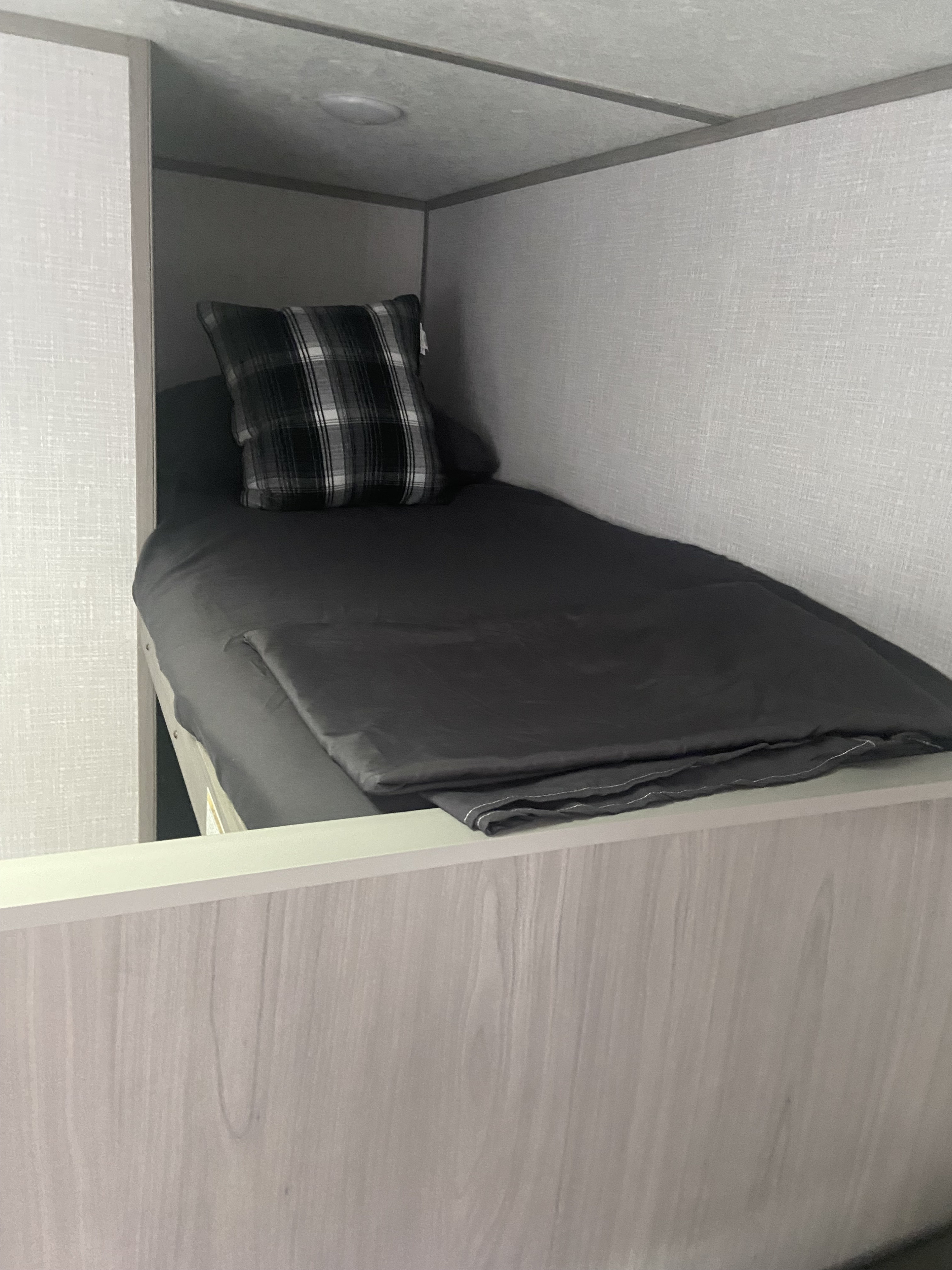 Bunk Beds. Dutchmen Coleman Lantern 2023