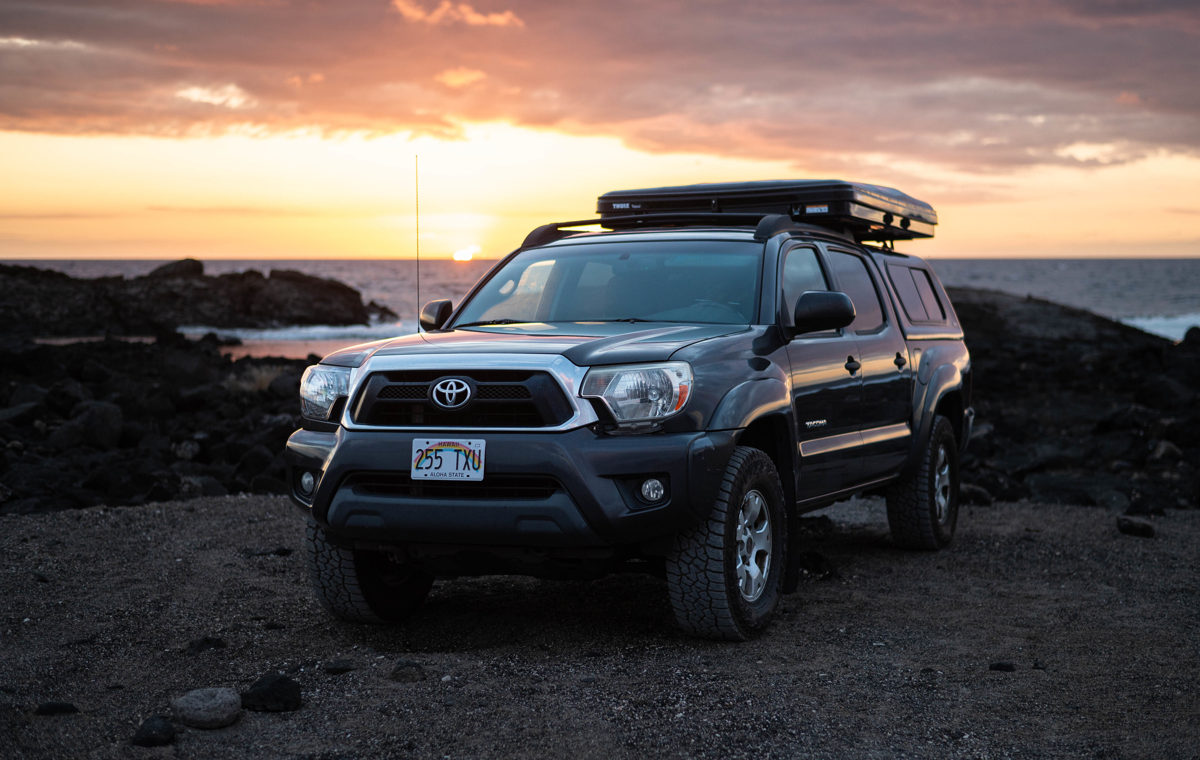4x4 Toyota Tacoma - Perfect for Adventurous Couples