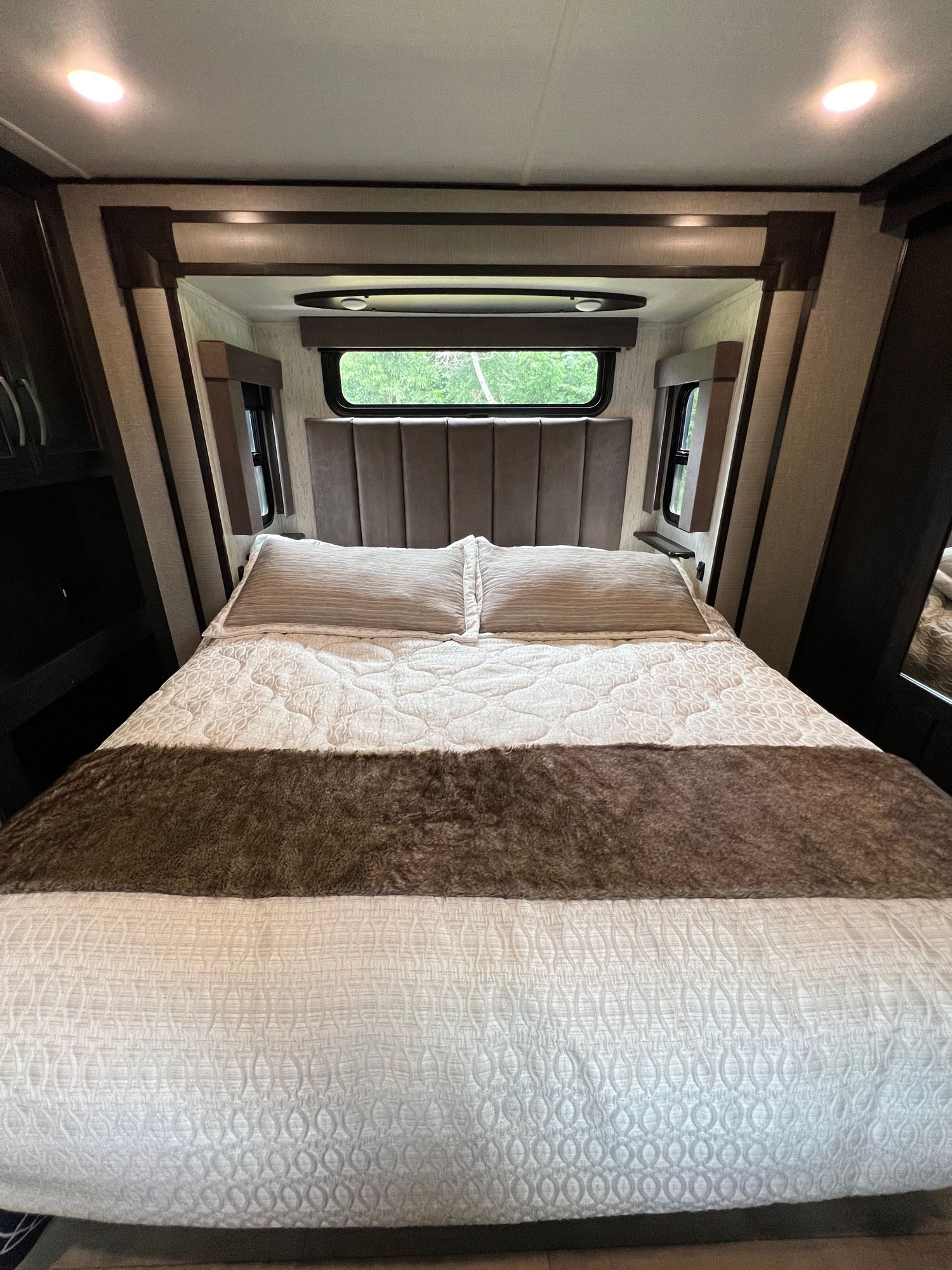 Grand Design Momentum Toy Hauler 2019