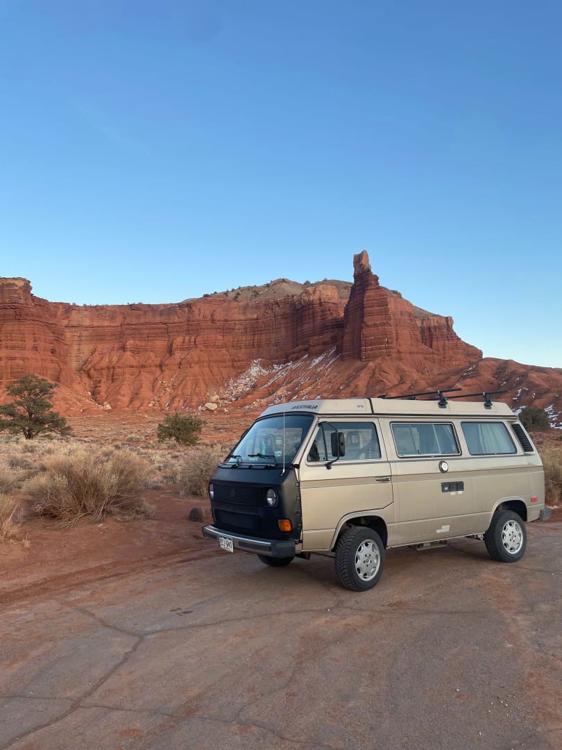 1985 Volkswagen Vanagon Camper van Rental in Denver, CO