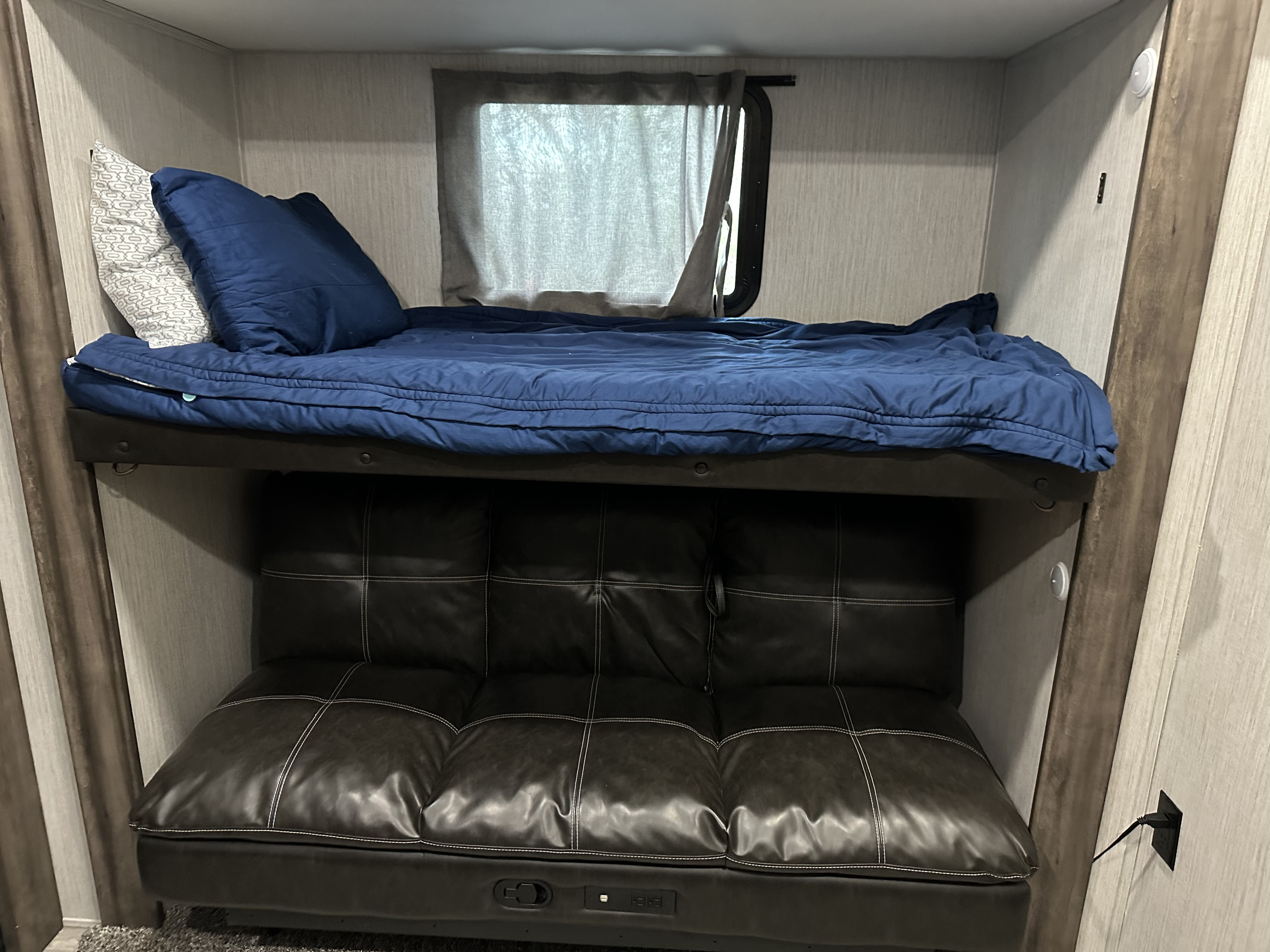 Forest River Sierra 2021