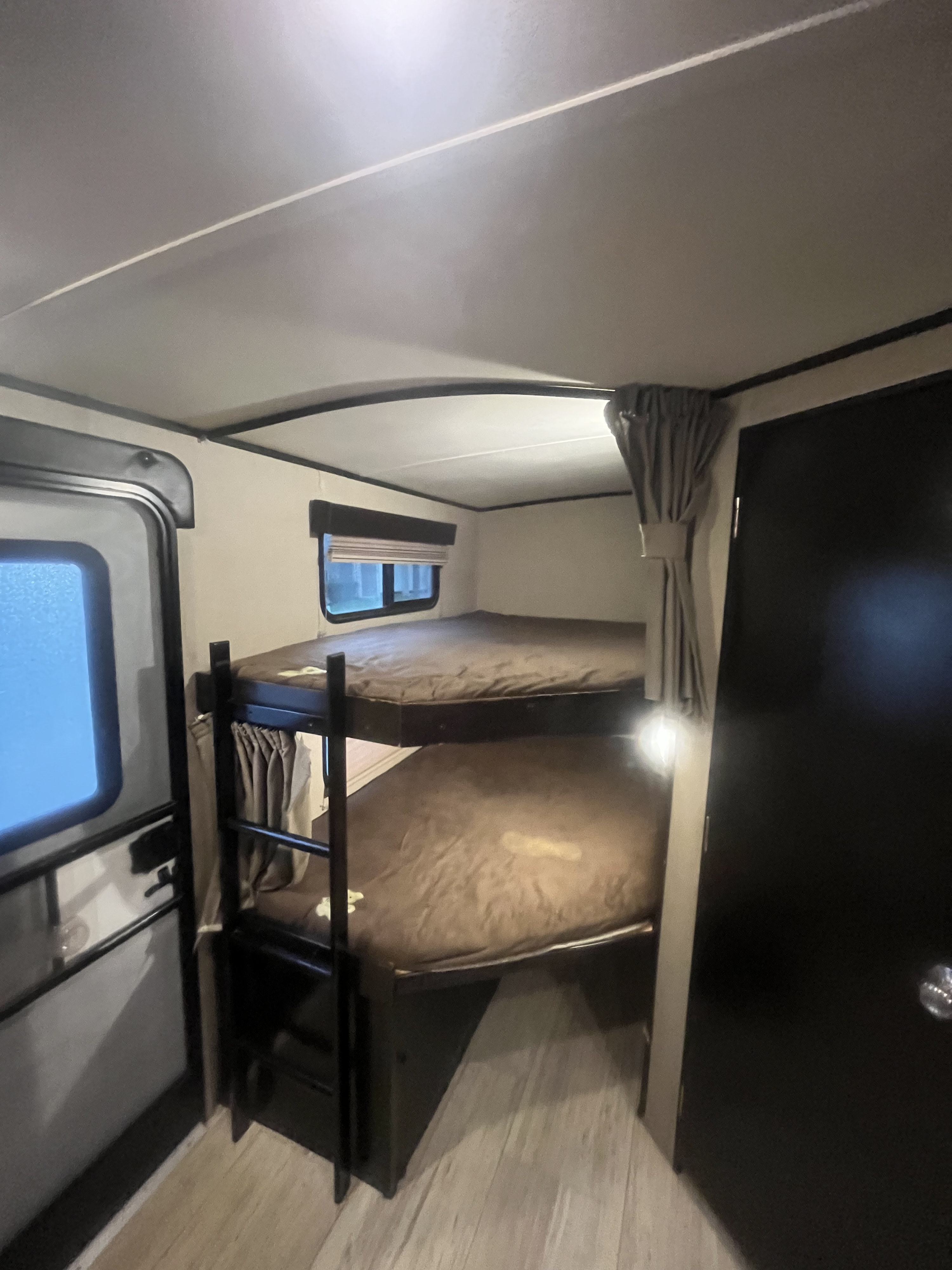 Grand Design Rv Interior 2017 Grand Design Imagine Travel trailer in Schertz, TX | Outdoorsy