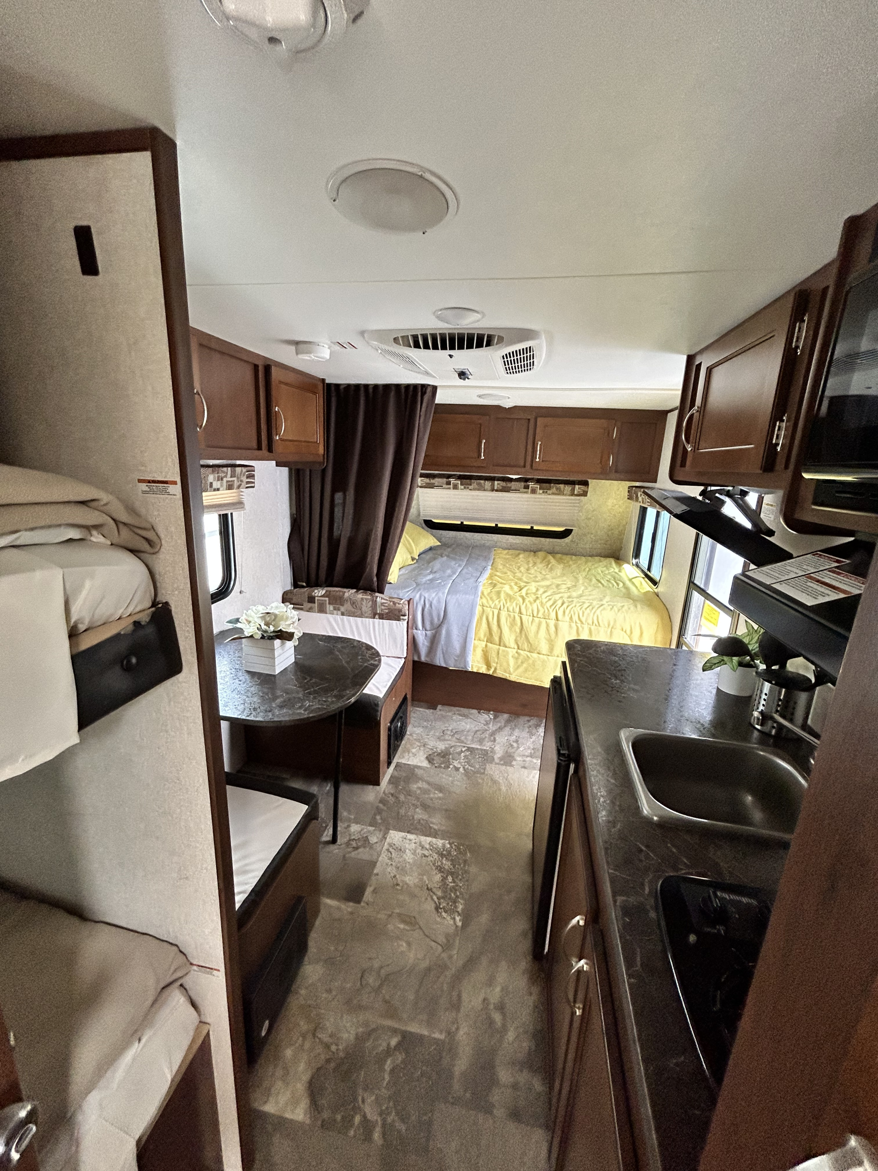 Travel trailer RV Rental 