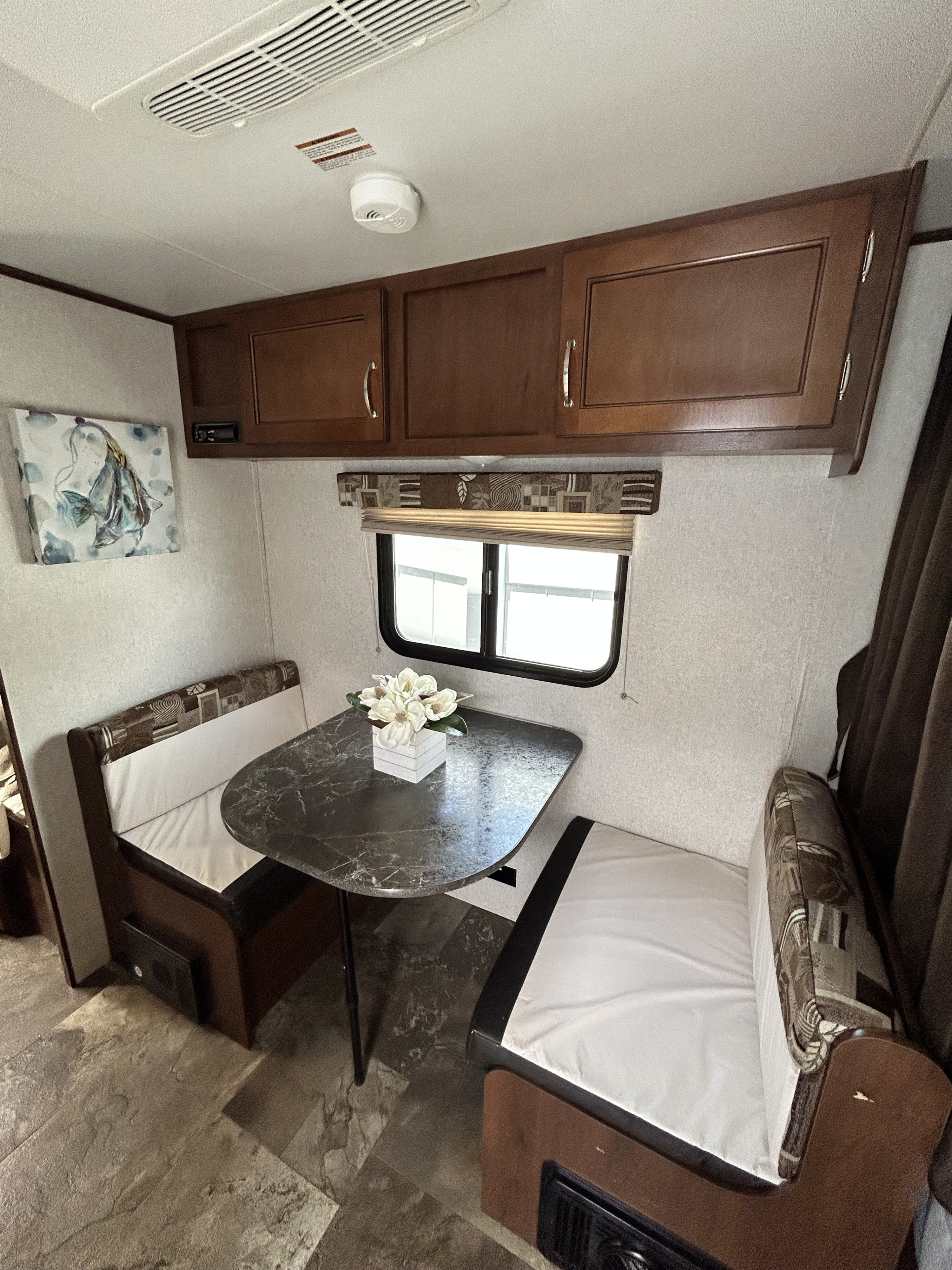 Travel trailer RV Rental 