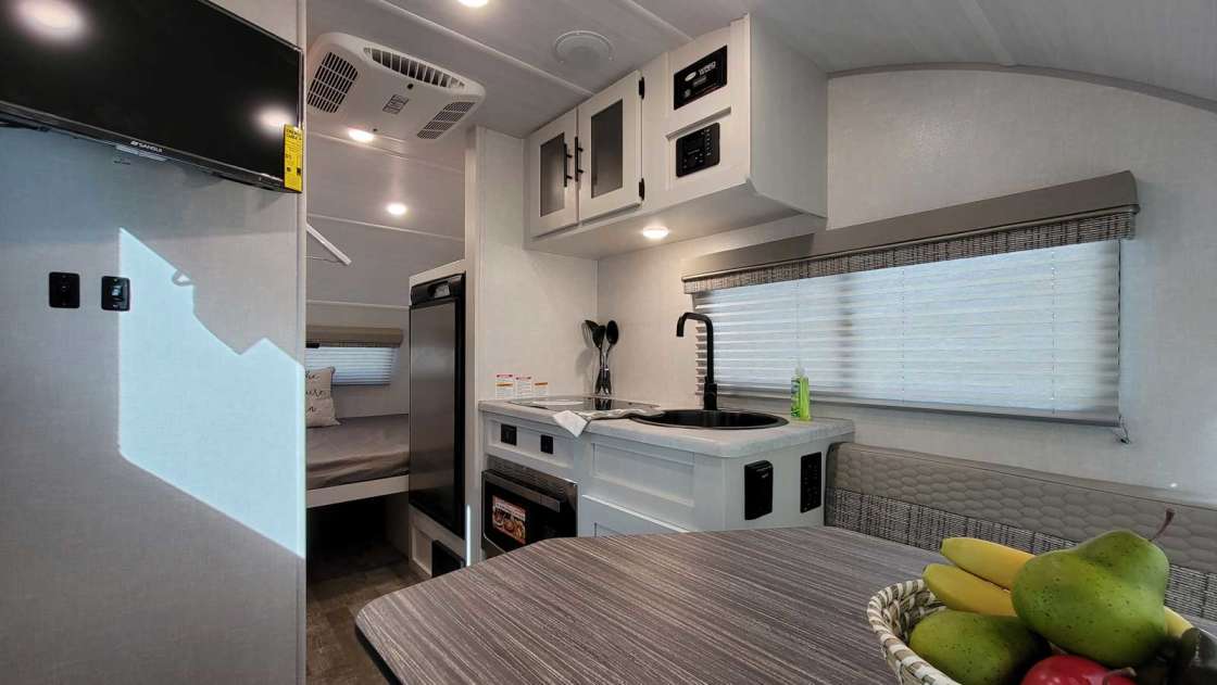 Travel trailer RV Rental 