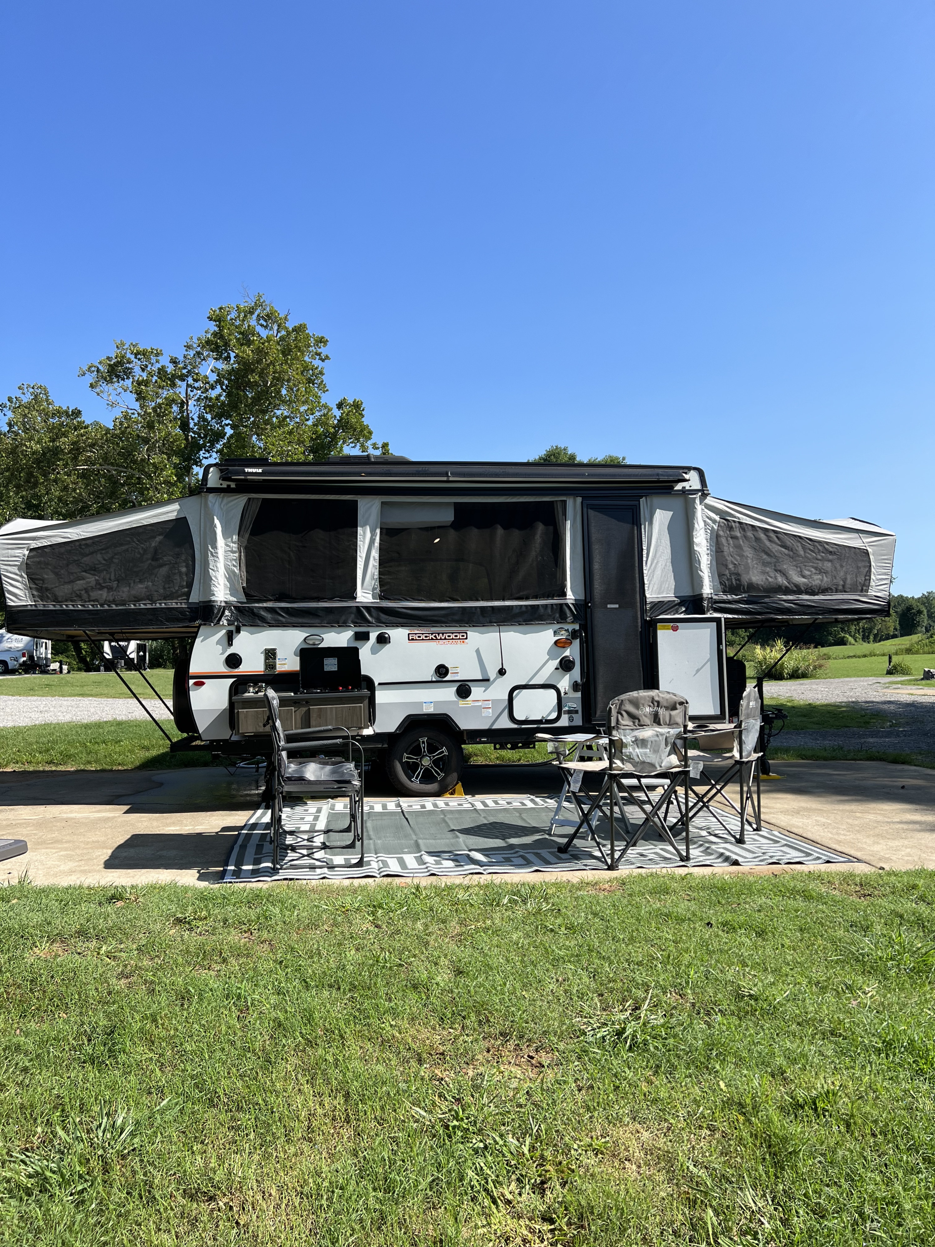 Folding trailer RV Rental 