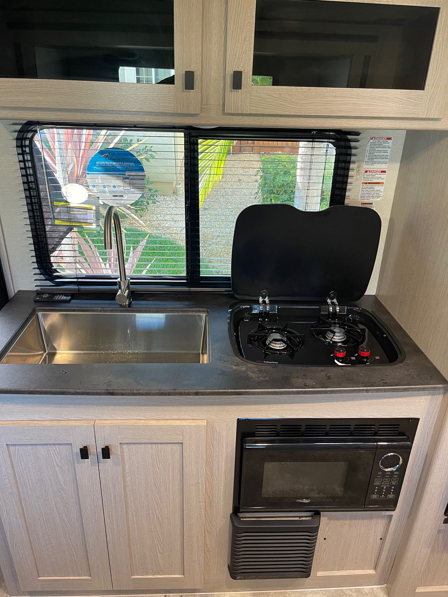 Travel trailer RV Rental 