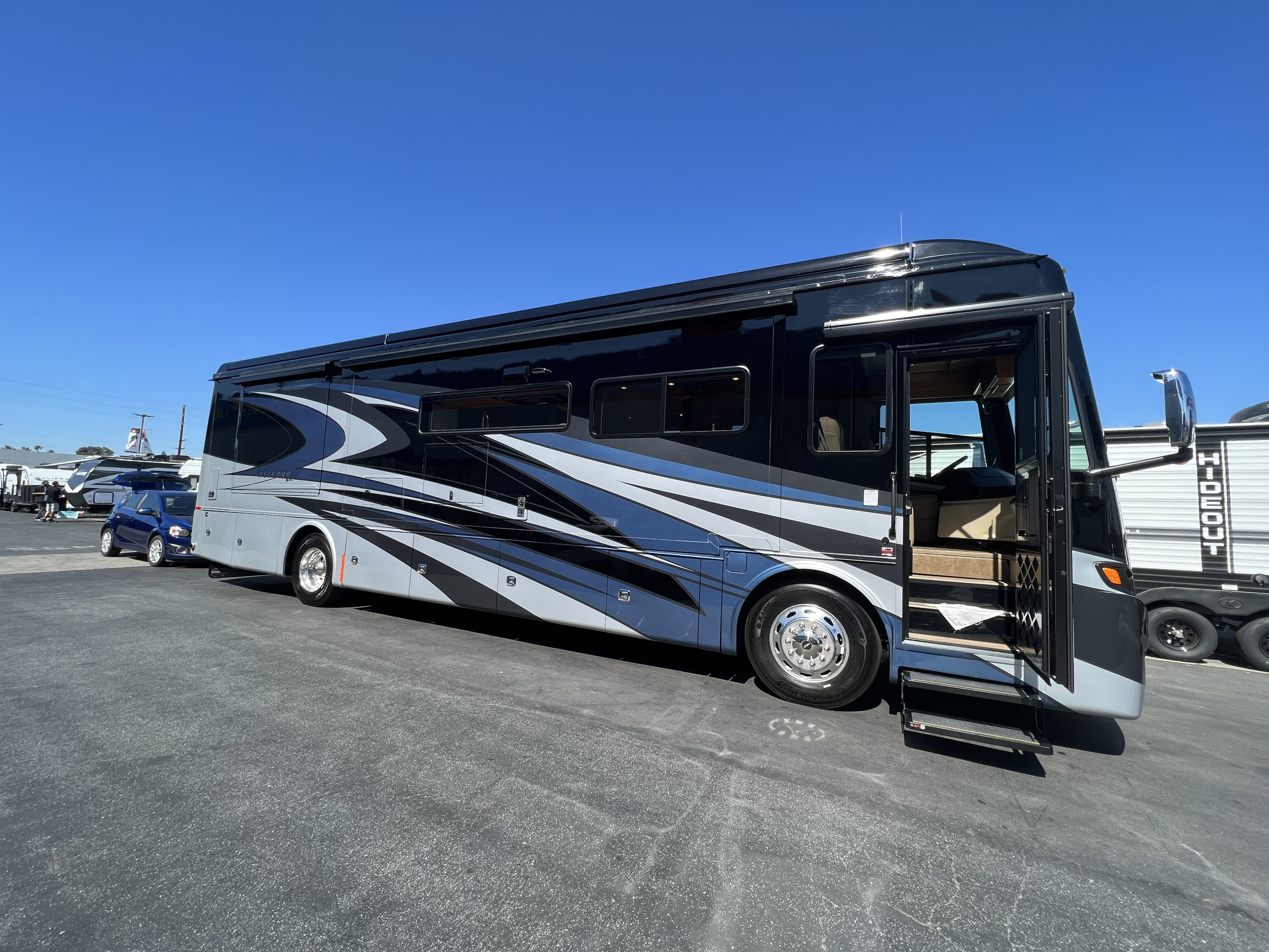 Luxurious. Nearly brand new!! 2022 Allegro Allegro Red 360