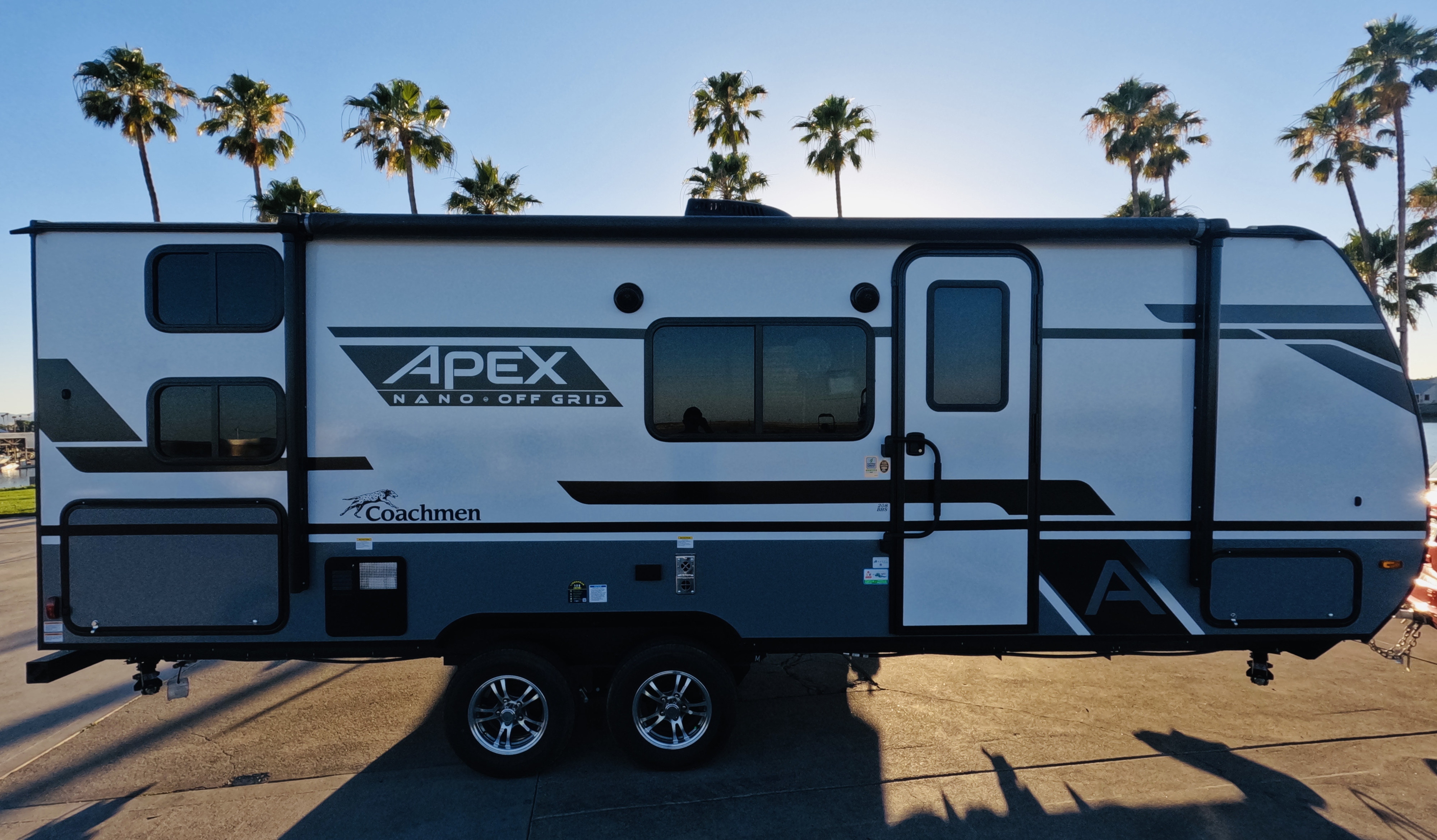 Travel trailer RV Rental 