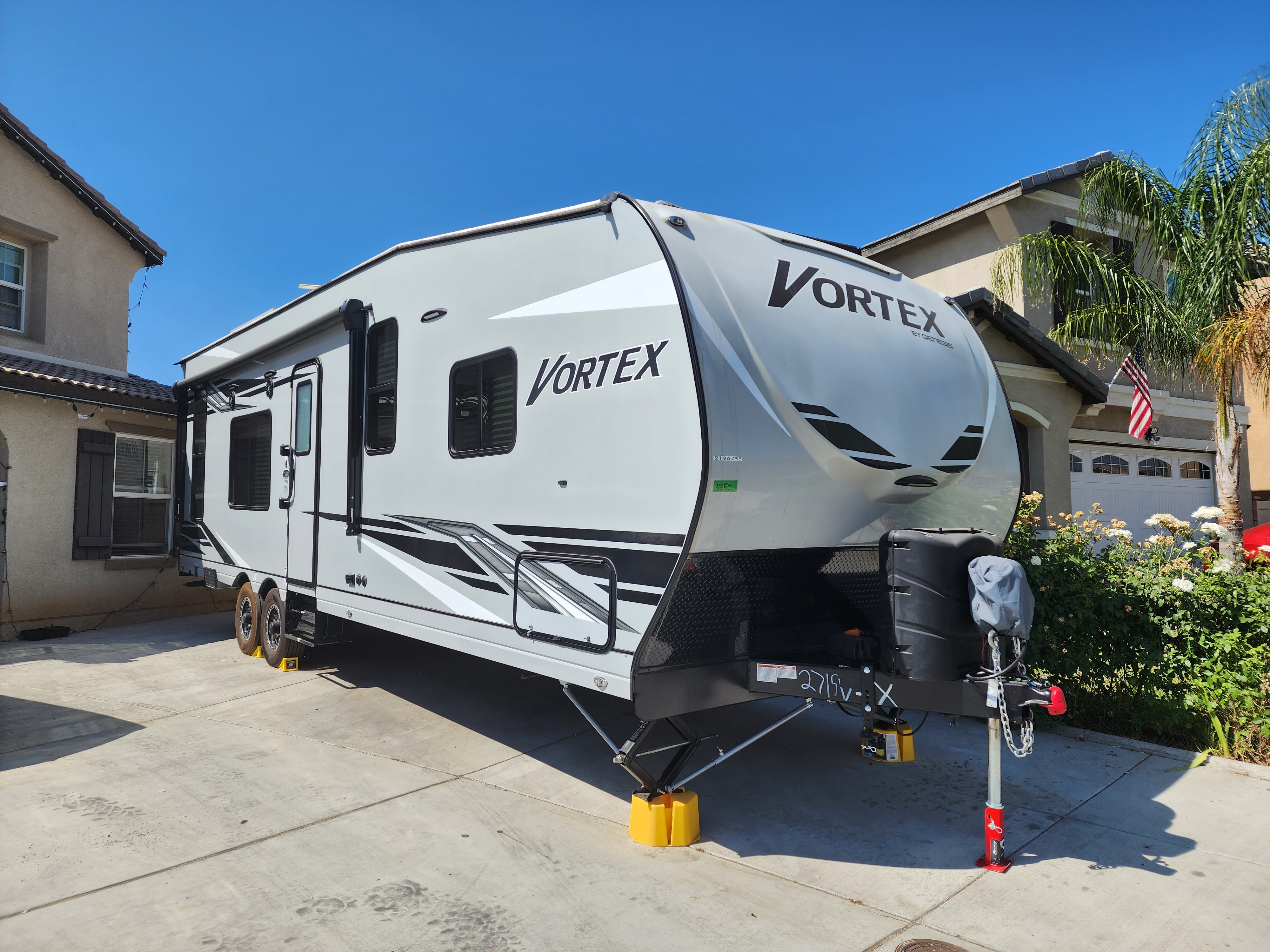 2022 Genesis Supreme Rv vortex 2715v Toy hauler in PERRIS, CA