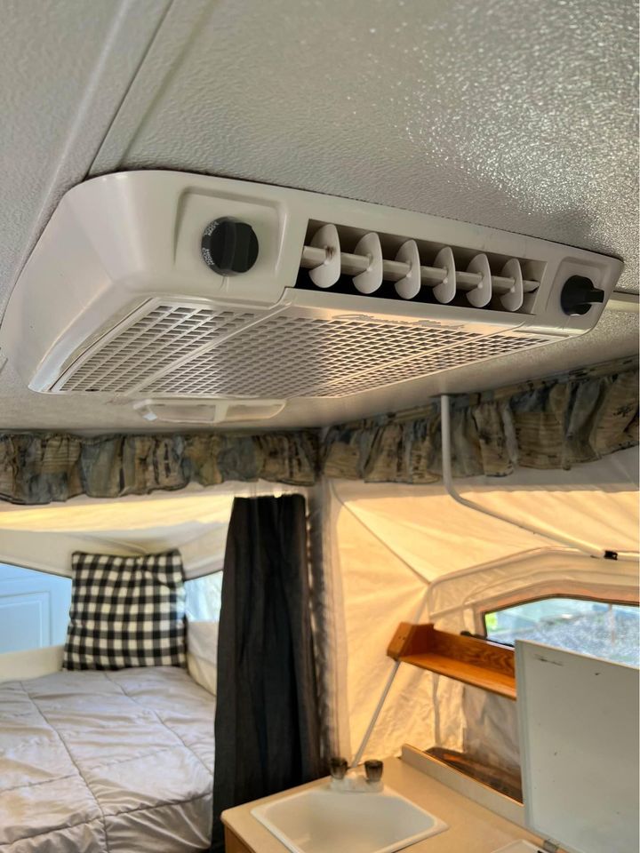 Folding trailer RV Rental 