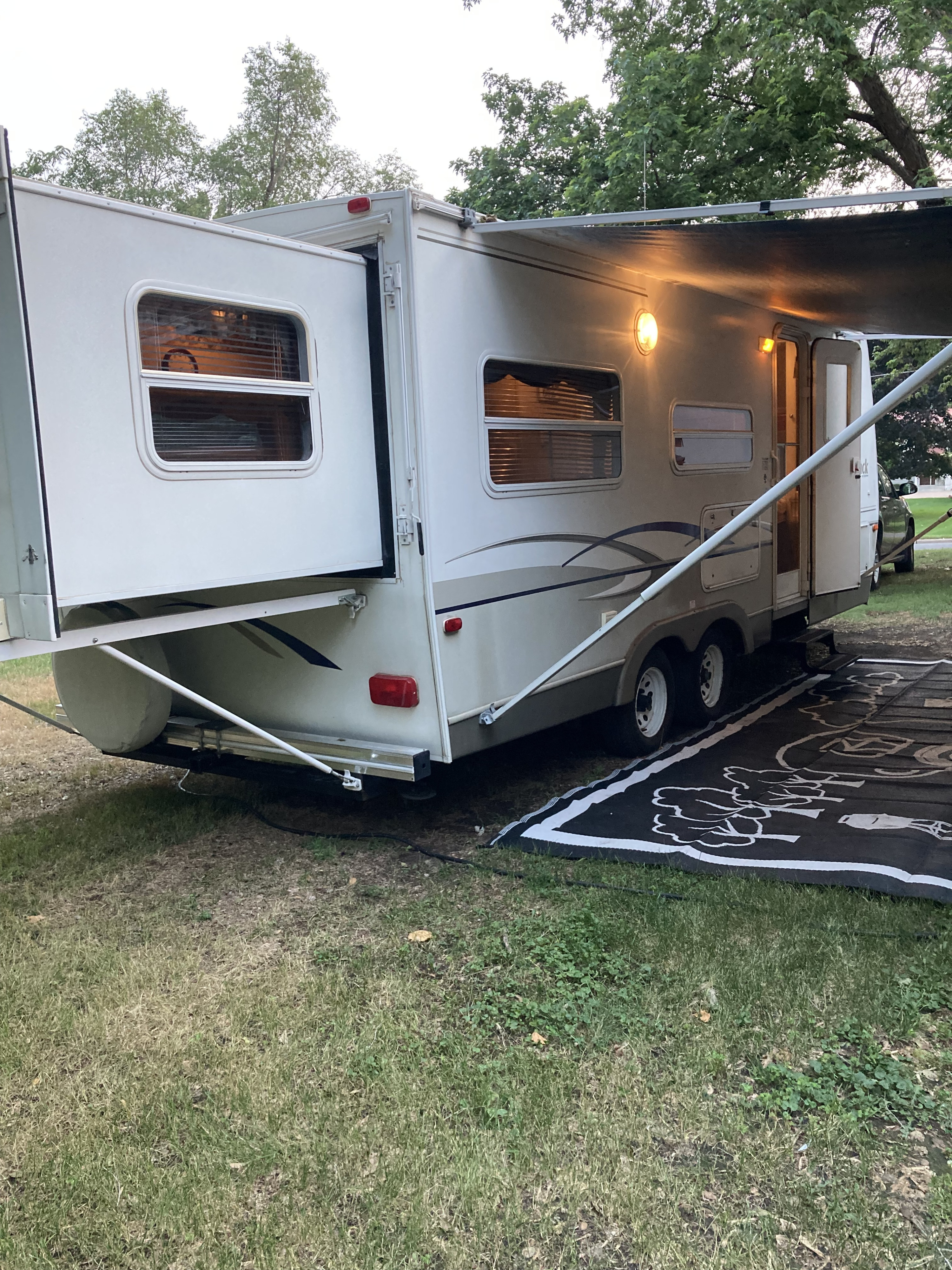 Travel trailer RV Rental 