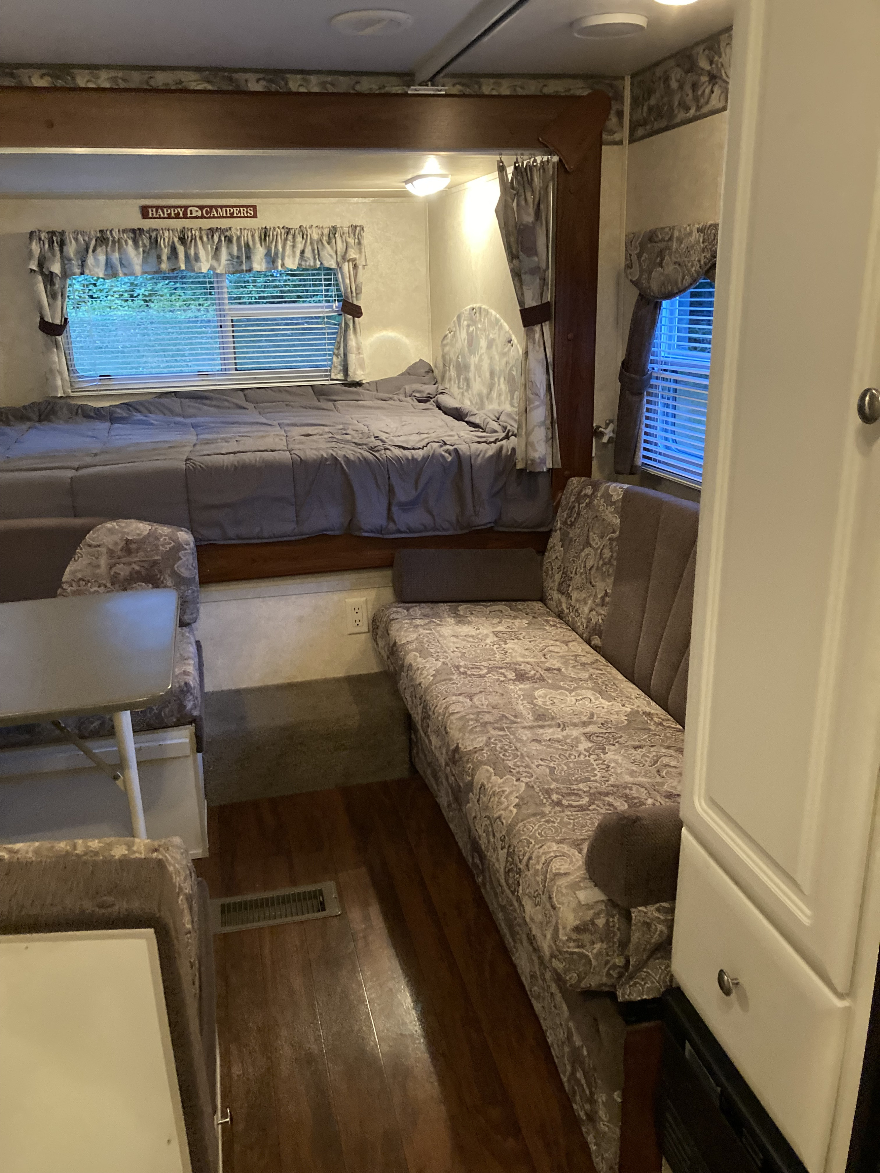 Travel trailer RV Rental 