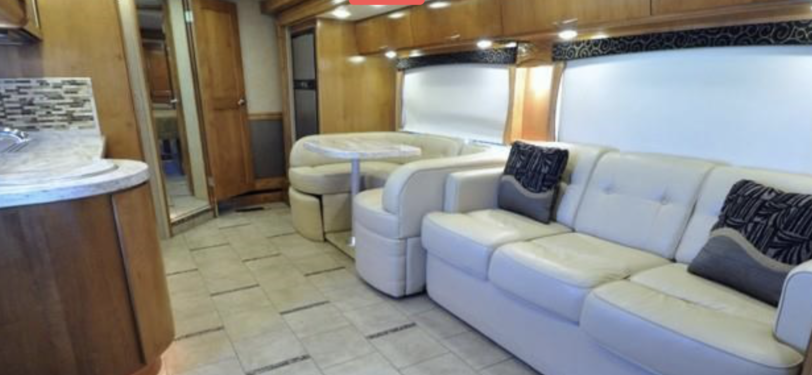 2012 Monaco Vesta 36 foot air ride