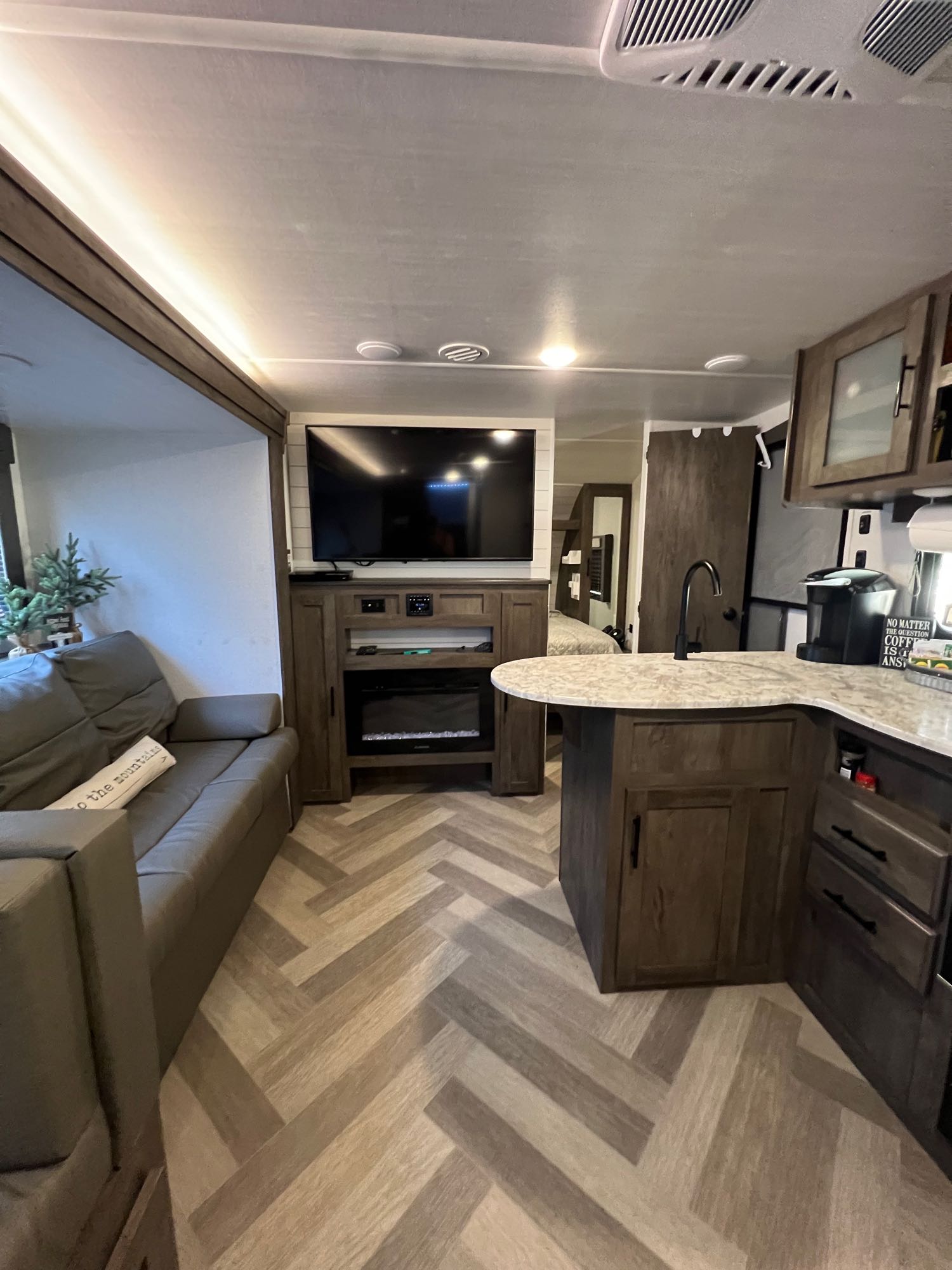 Travel trailer RV Rental 