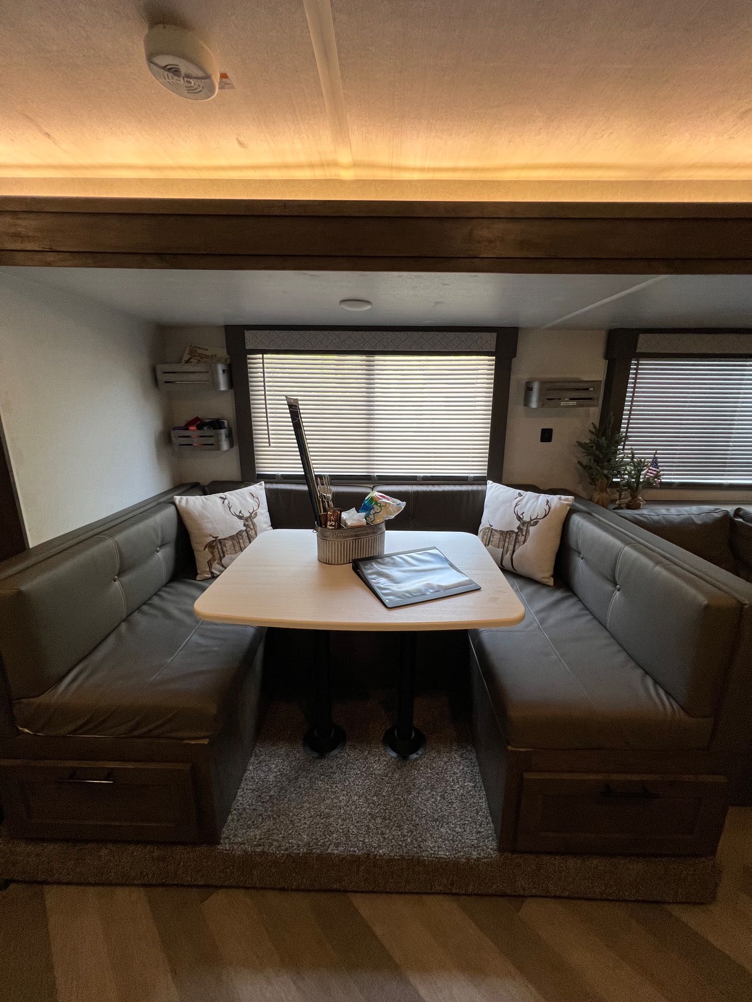 Travel trailer RV Rental 