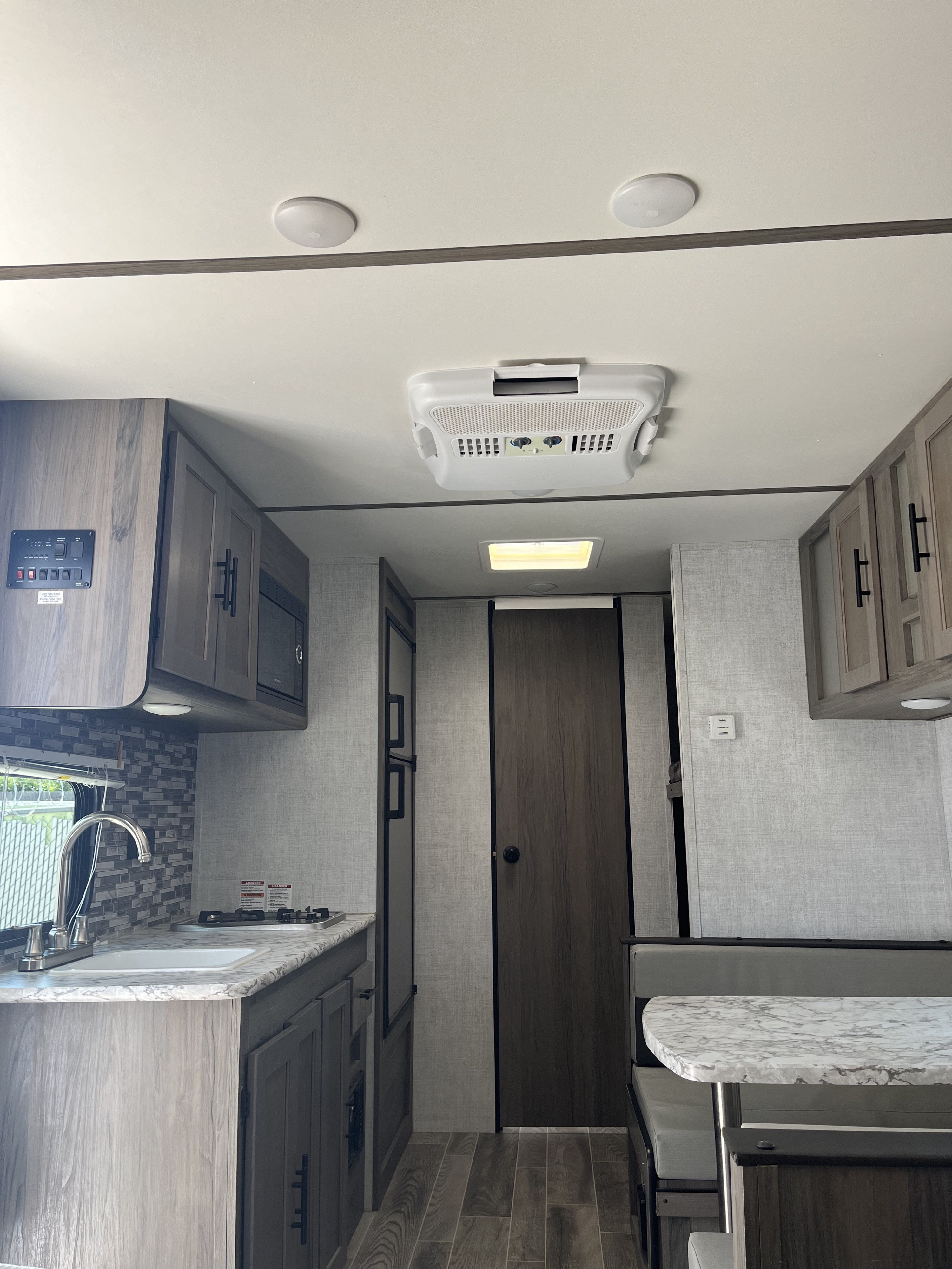 Travel trailer RV Rental 