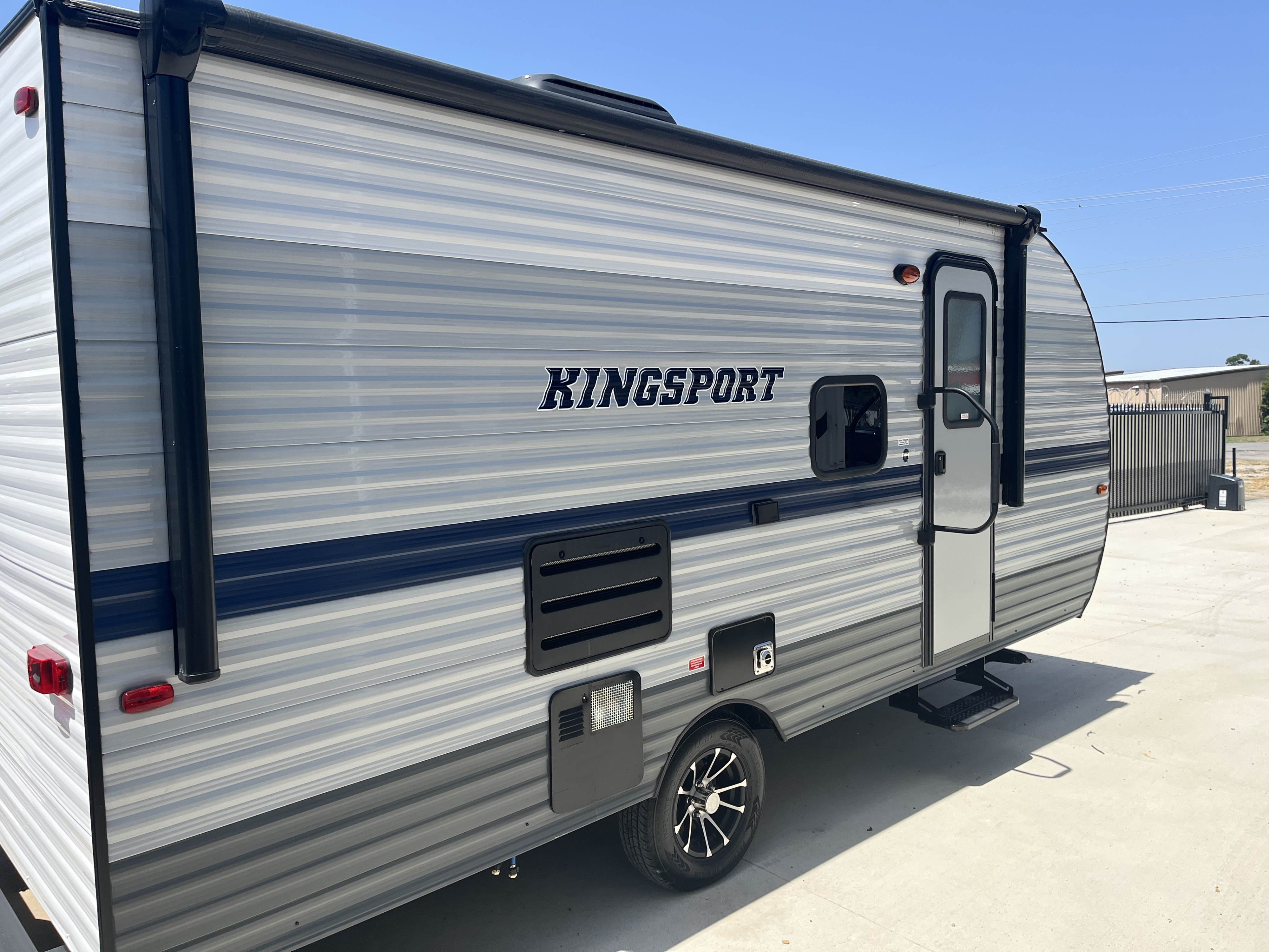 Travel trailer RV Rental 