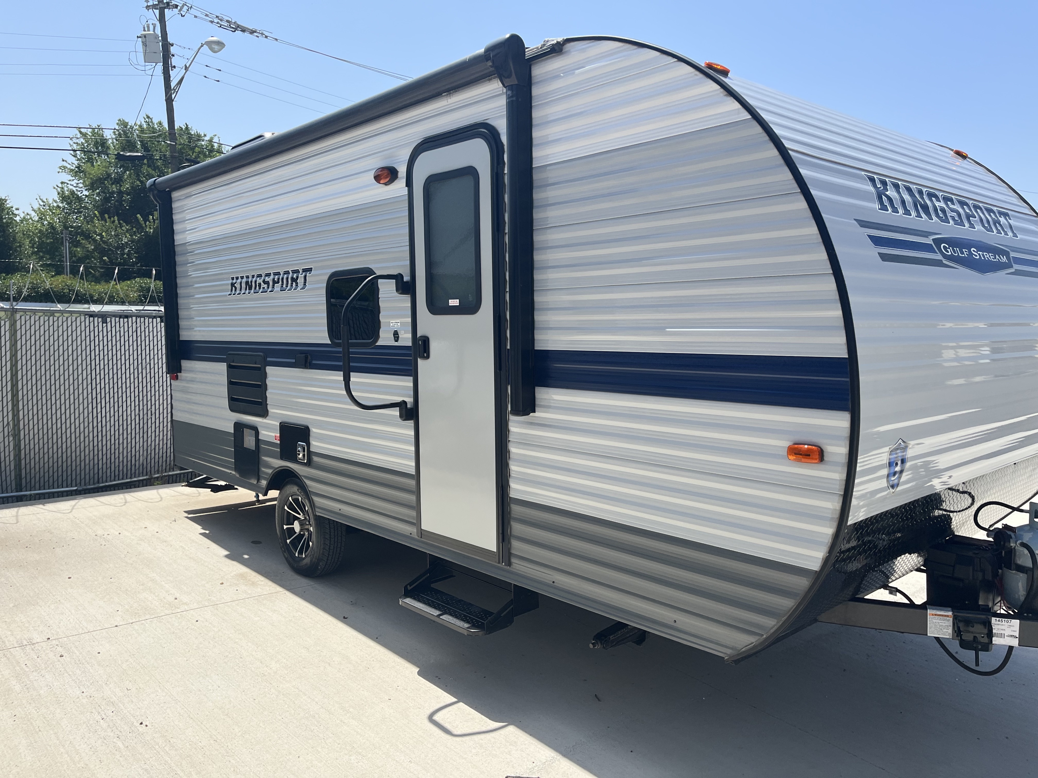 Travel trailer RV Rental 