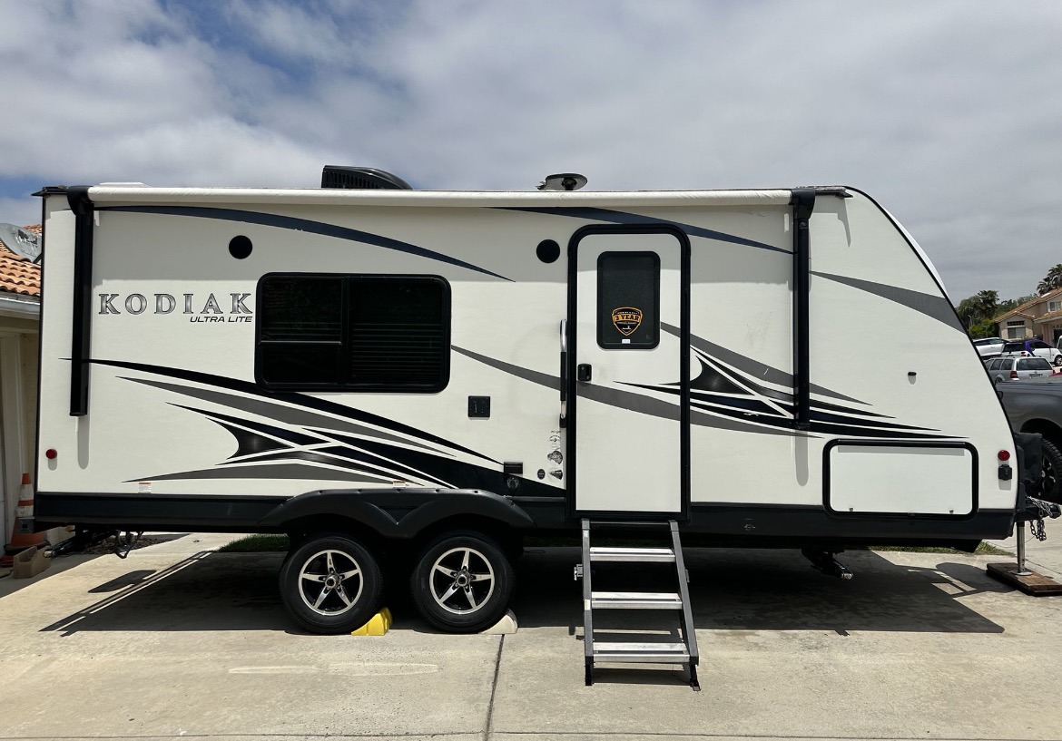 Travel trailer RV Rental 