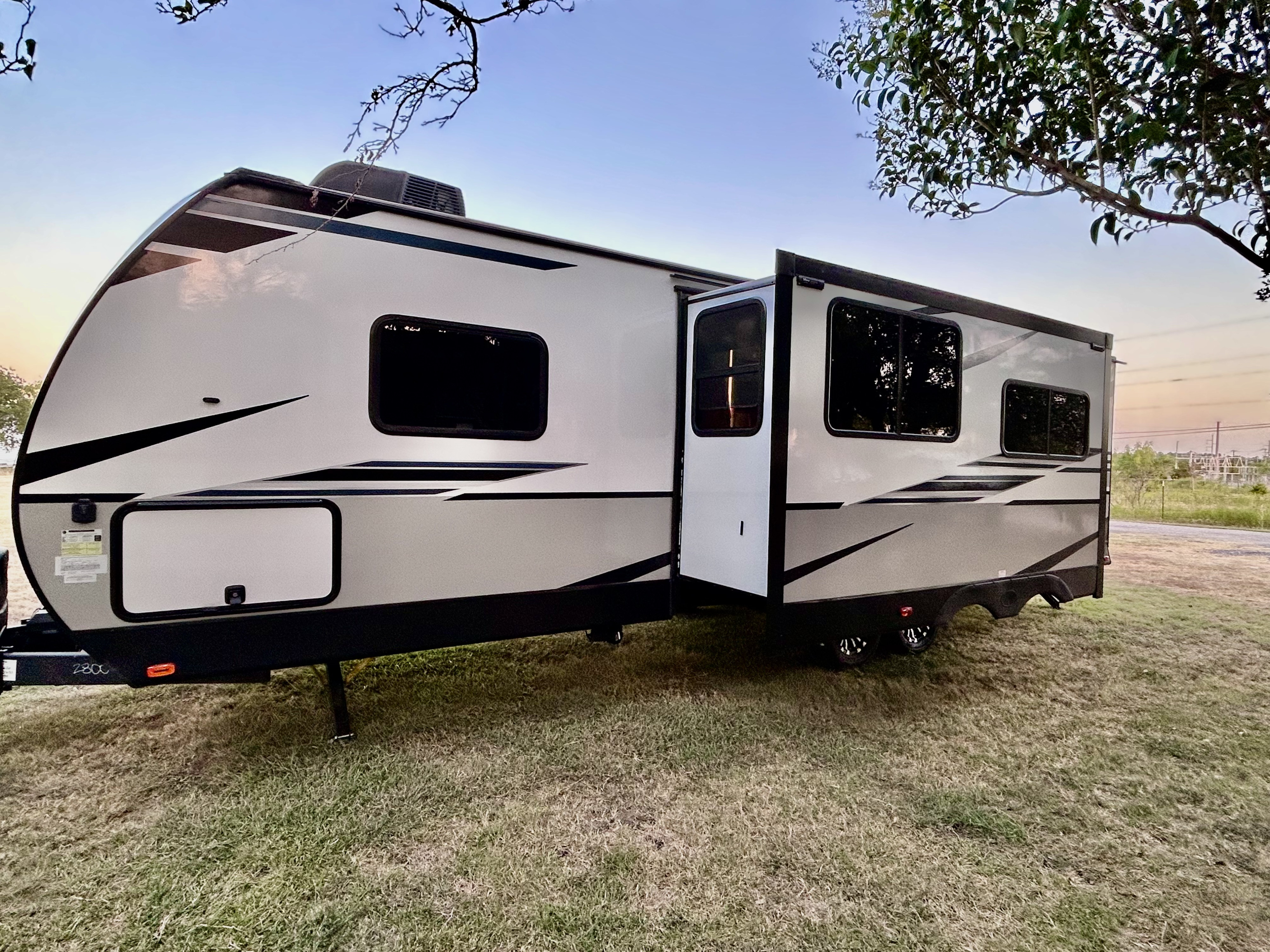 Travel trailer RV Rental 