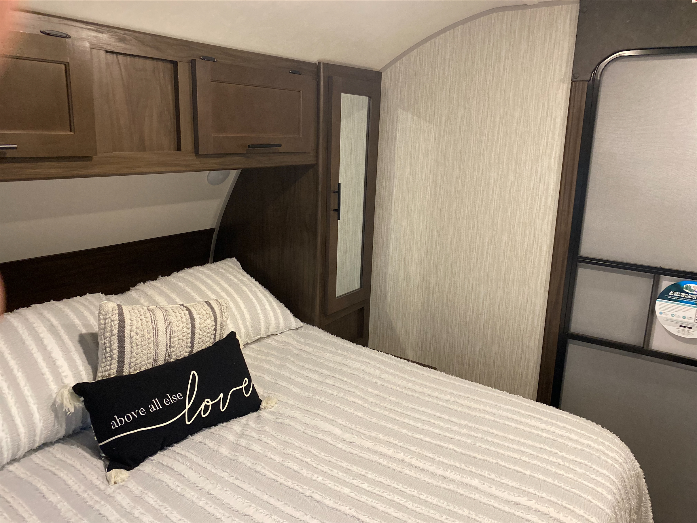 Travel trailer RV Rental 
