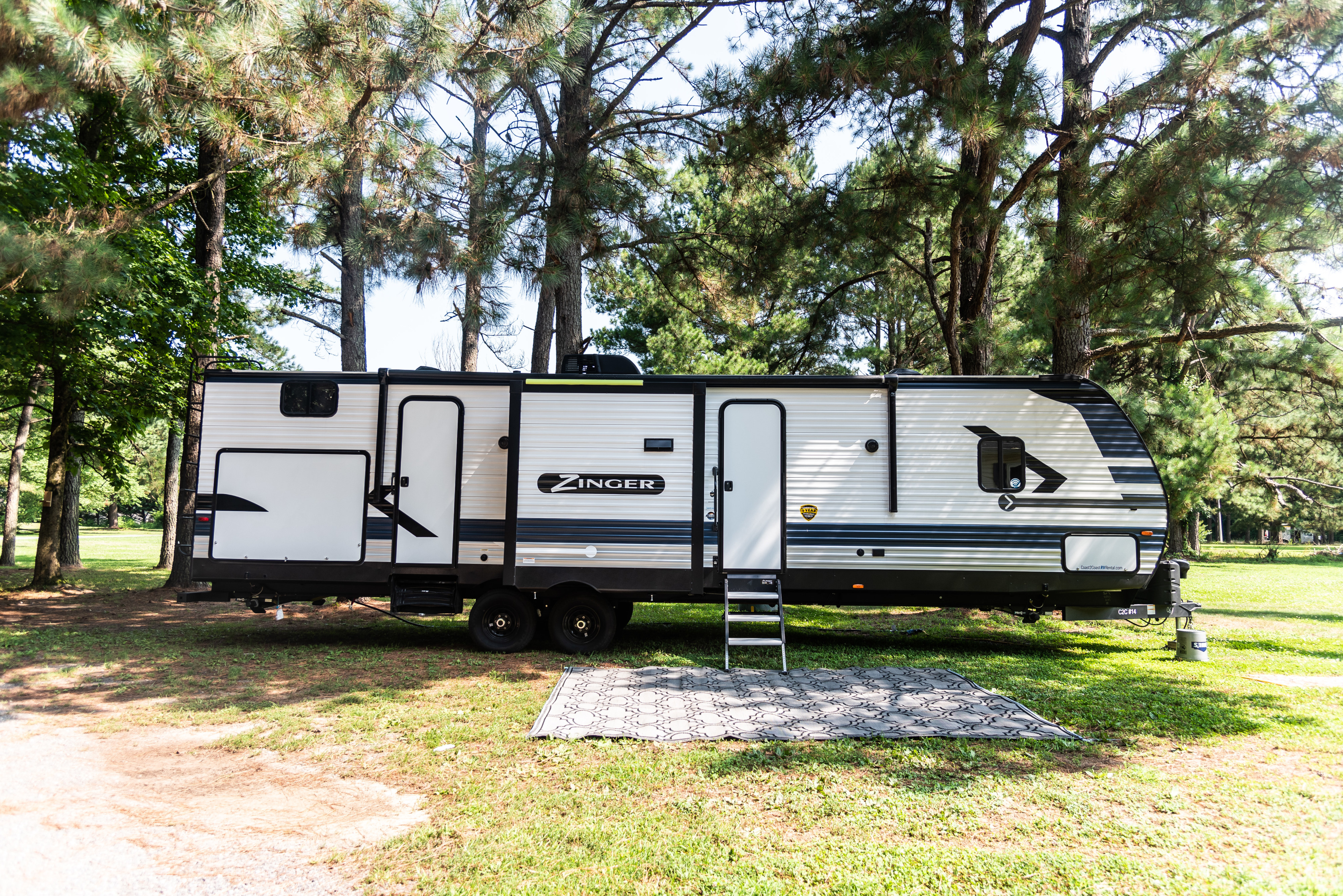 2023 Crossroads RV Zinger(331-2)(30 amp)