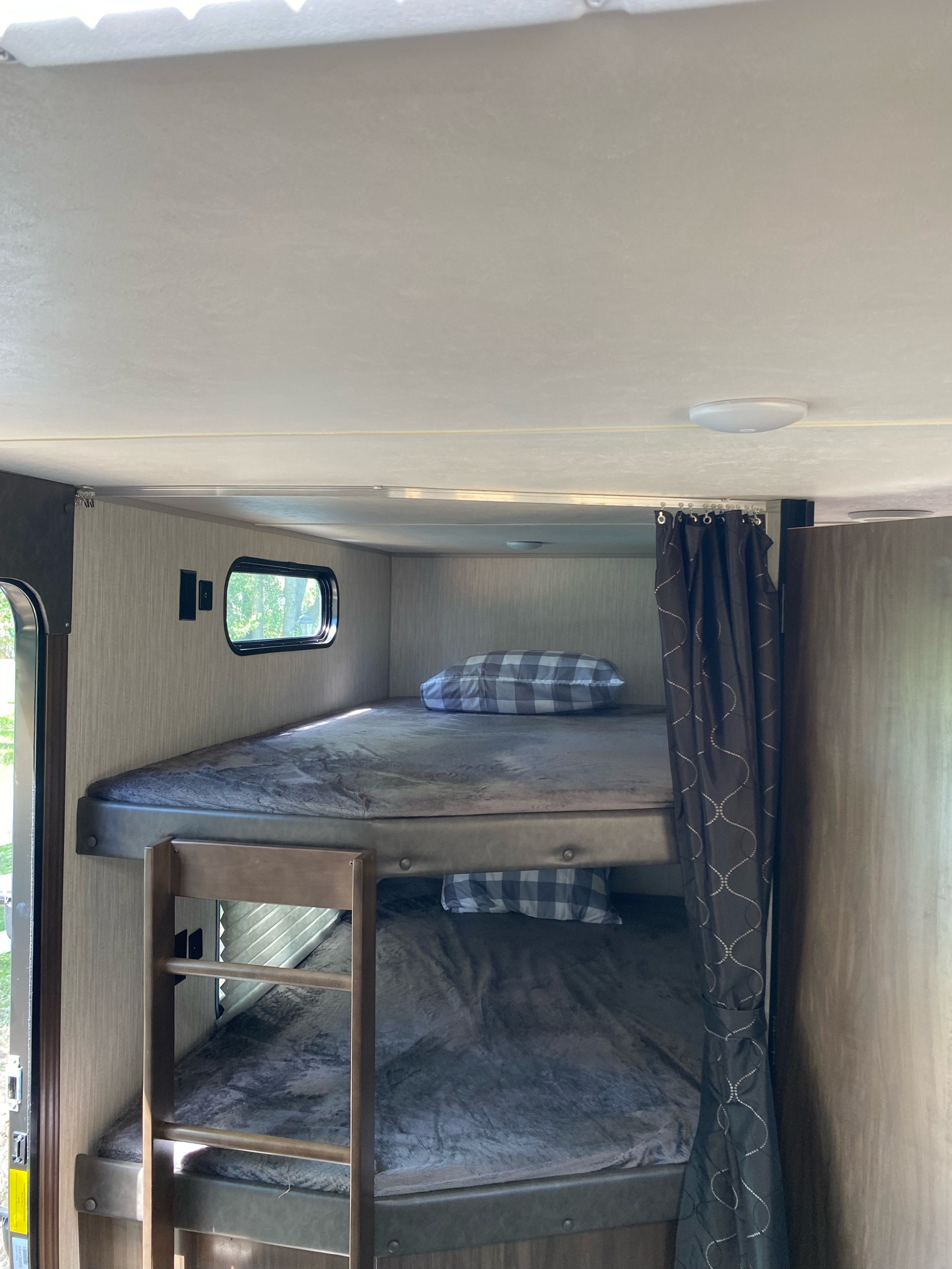 Travel trailer RV Rental 